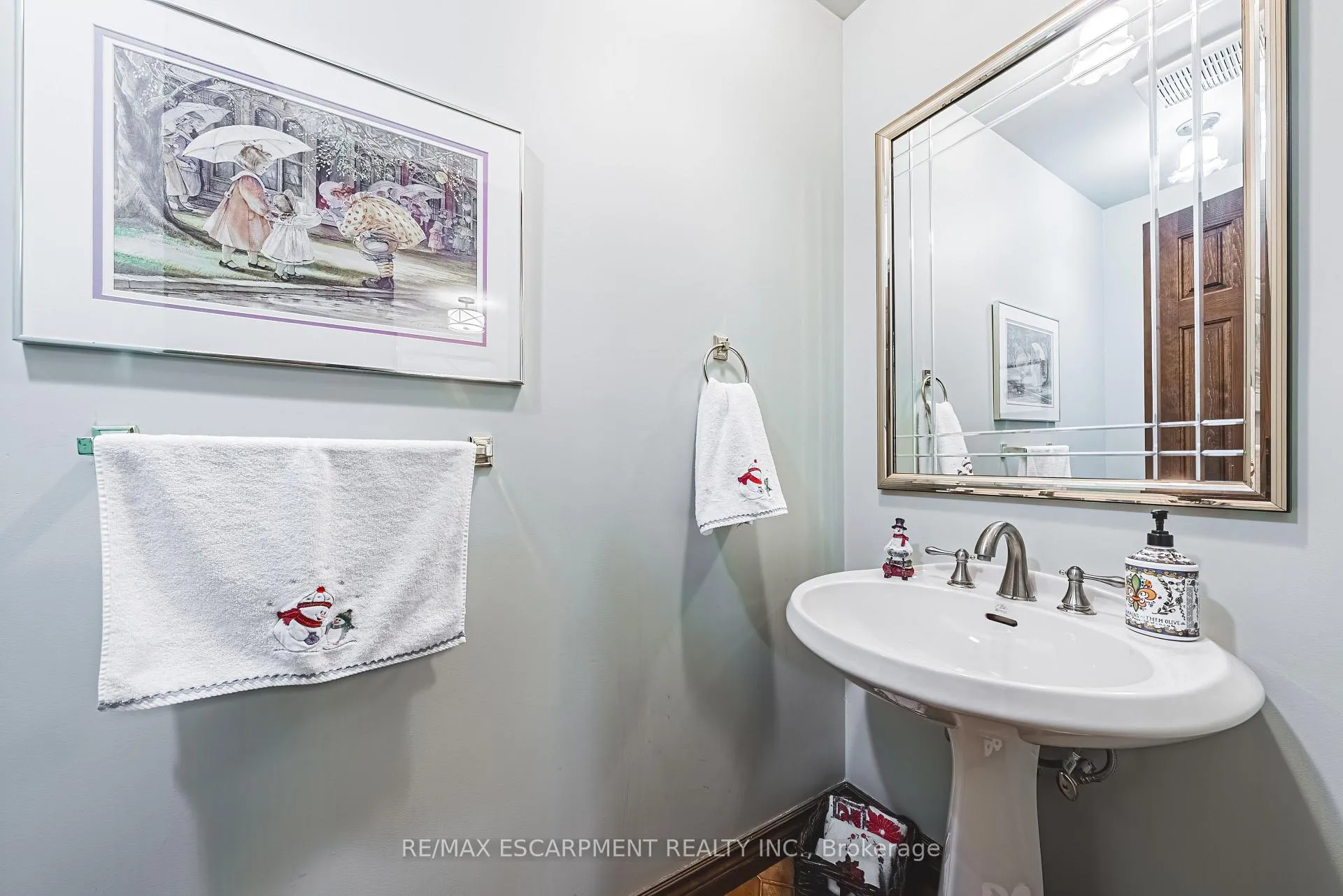 Photo 14 of 6 Sunhaven Court, Hamilton, Stoney Creek — HOMEH
