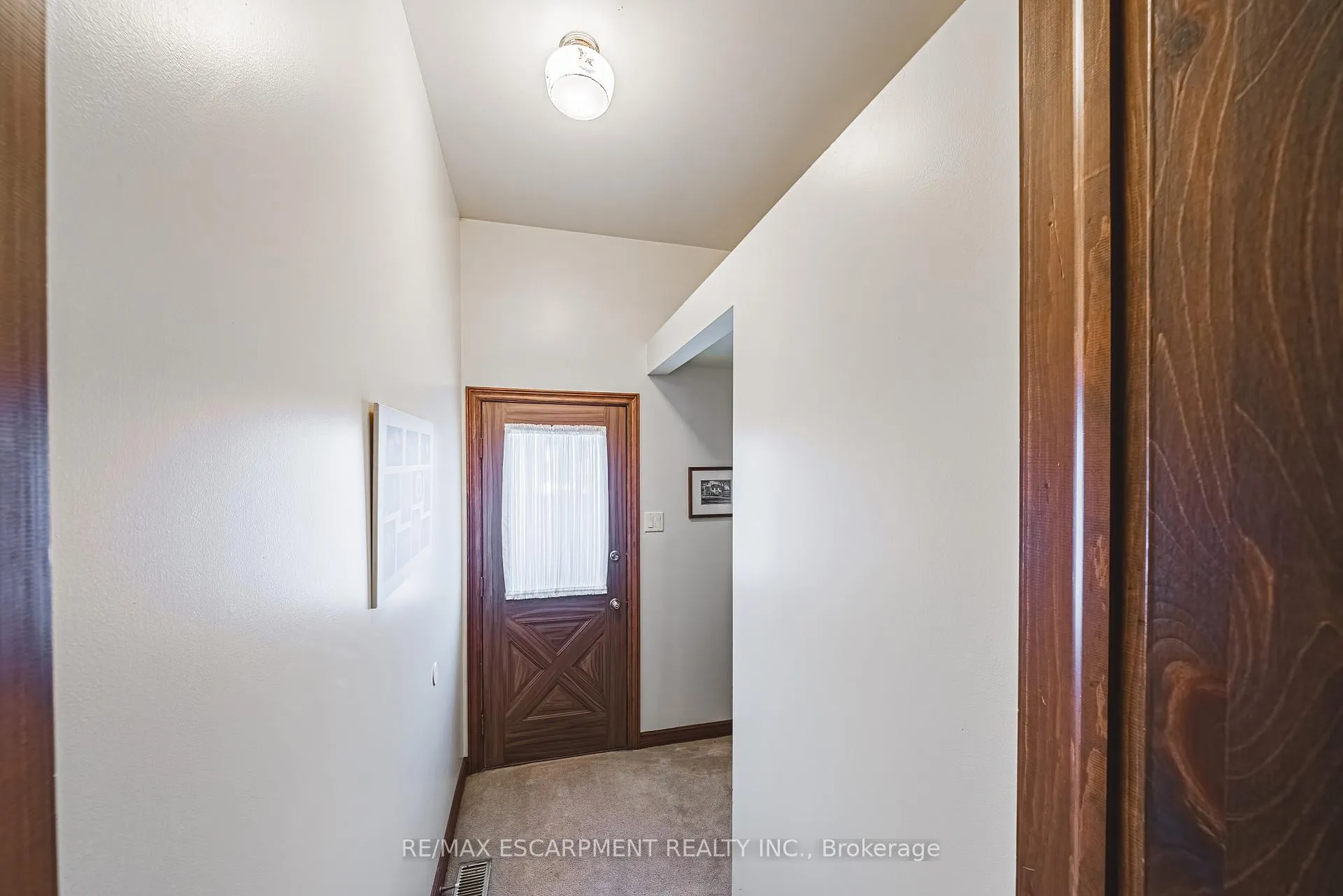 Photo 15 of 6 Sunhaven Court, Hamilton, Stoney Creek — HOMEH