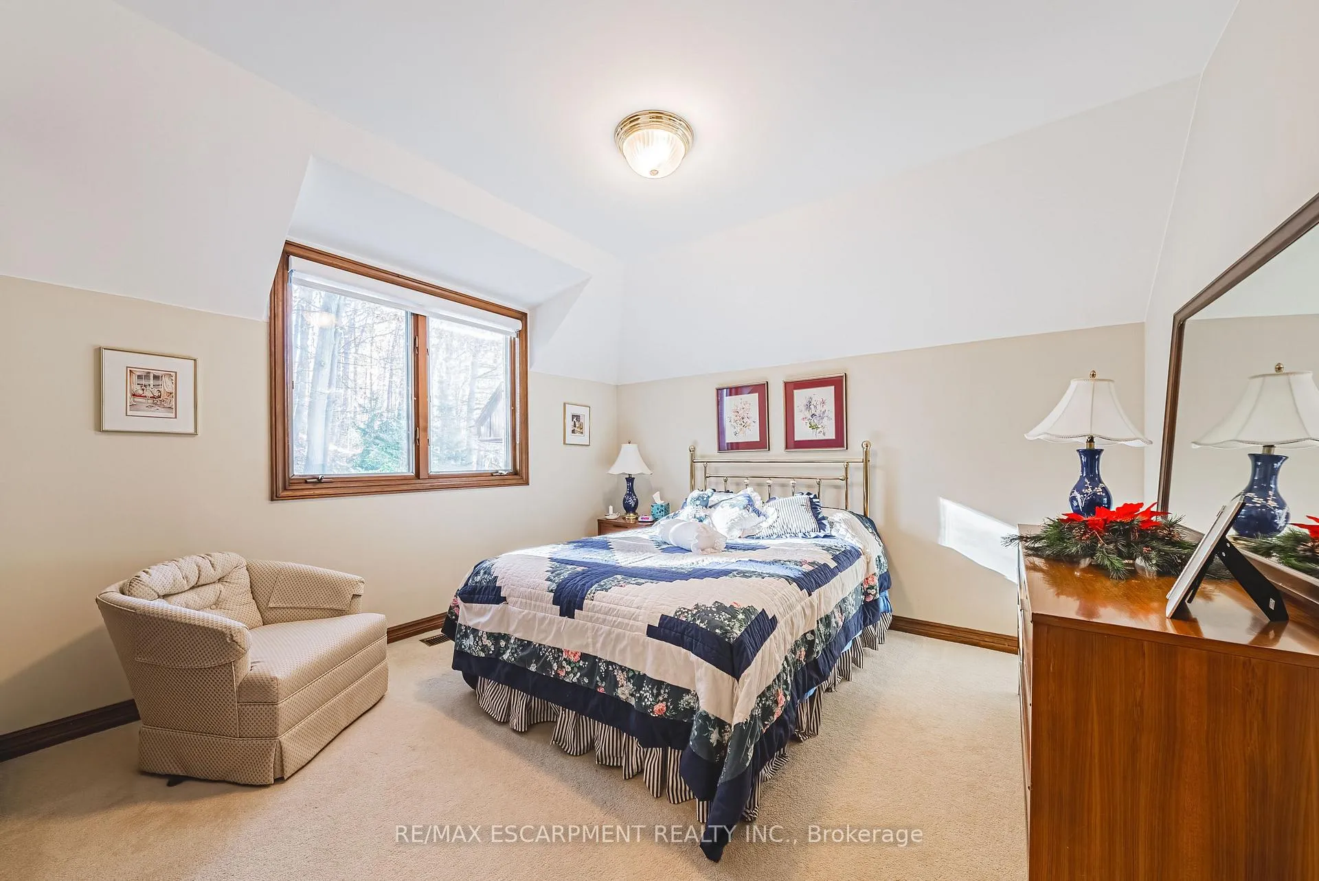 Photo 25 of 6 Sunhaven Court, Hamilton, Stoney Creek — HOMEH