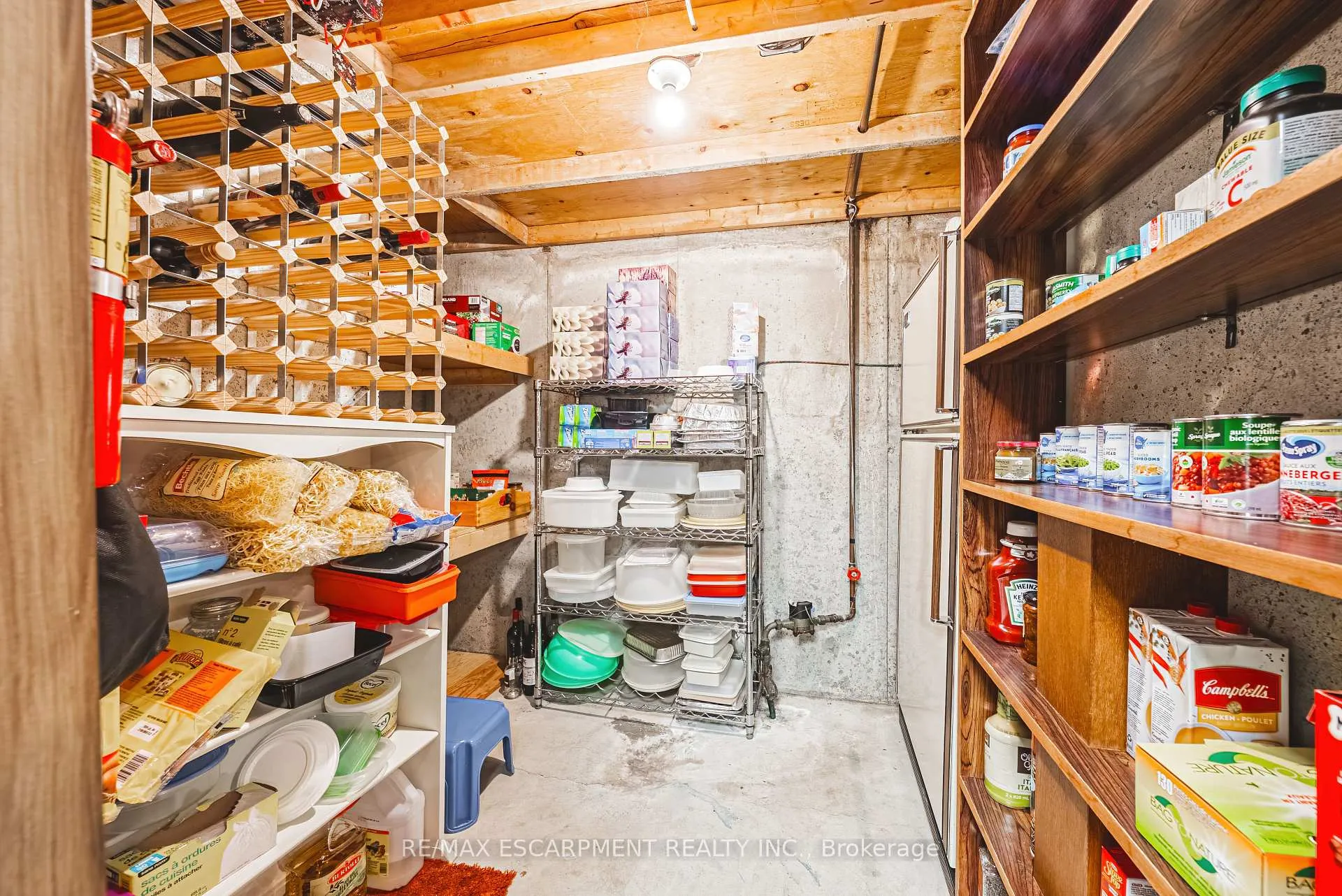 Photo 30 of 6 Sunhaven Court, Hamilton, Stoney Creek — HOMEH