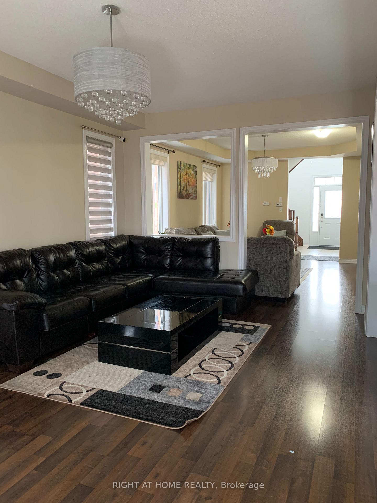 Photo 4 of 276 Robert Parkinson Drive, Brampton, Northwest Brampton — HOMEH