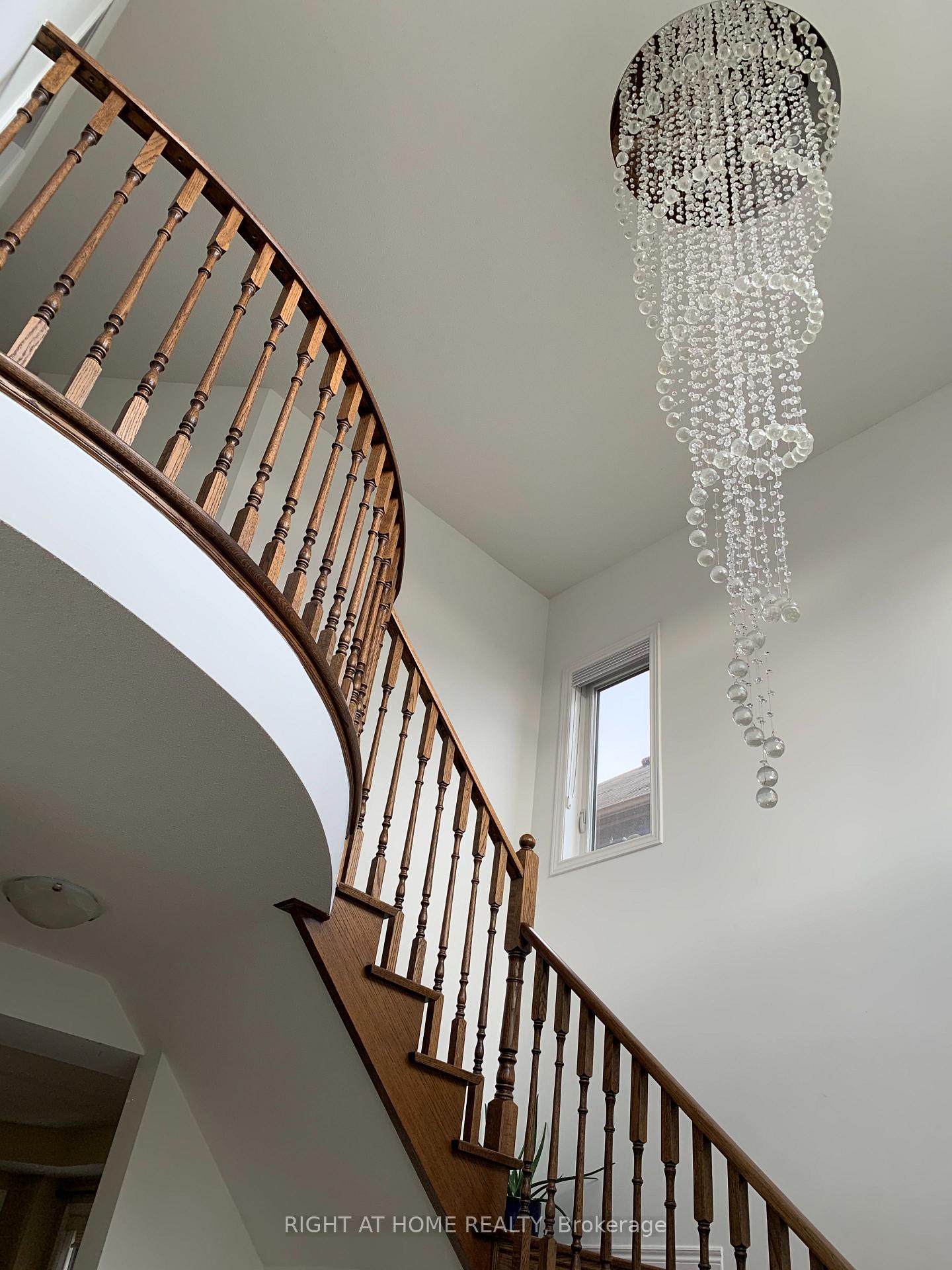 Photo 6 of 276 Robert Parkinson Drive, Brampton, Northwest Brampton — HOMEH