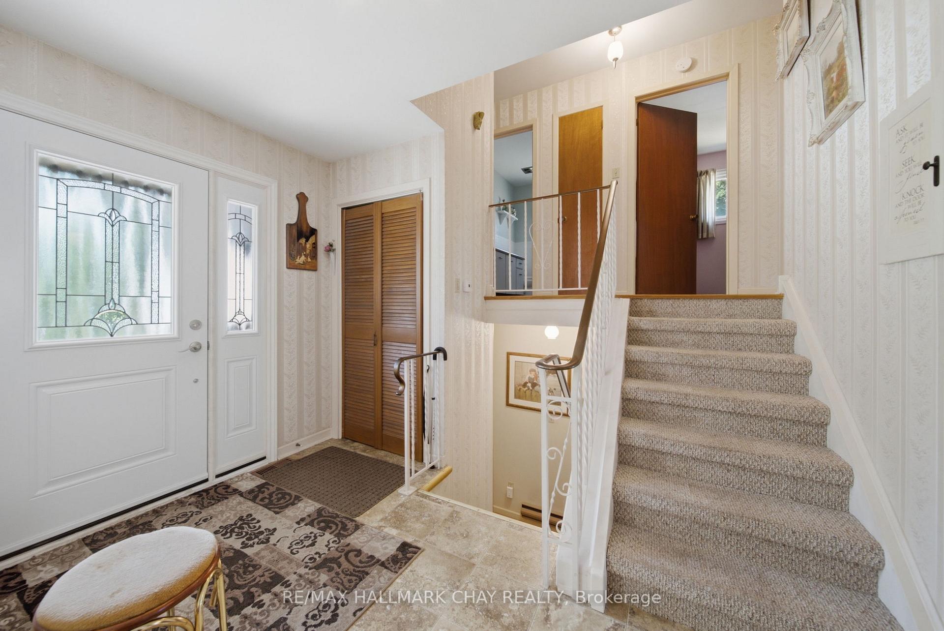 Photo 6 of 6 Highcroft Drive, Barrie, Allandale Heights — HOMEH