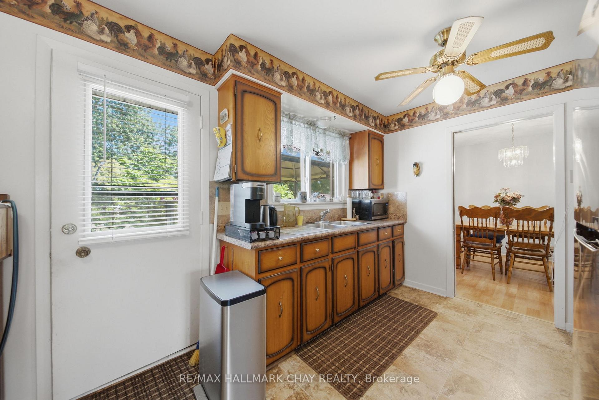 Photo 13 of 6 Highcroft Drive, Barrie, Allandale Heights — HOMEH