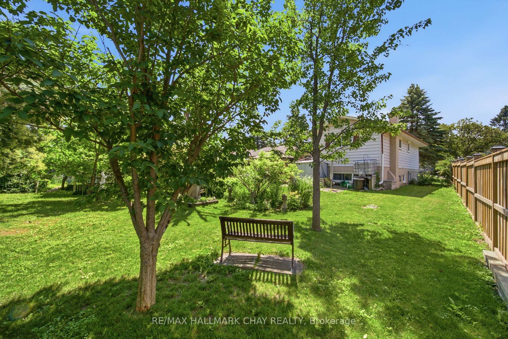 Photo 29 of 6 Highcroft Drive, Barrie, Allandale Heights — HOMEH