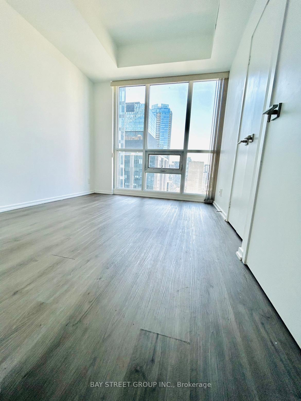 Photo 5 of Unit 2915, 70 Temperance Street, Toronto, Bay Street Corridor — HOMEH