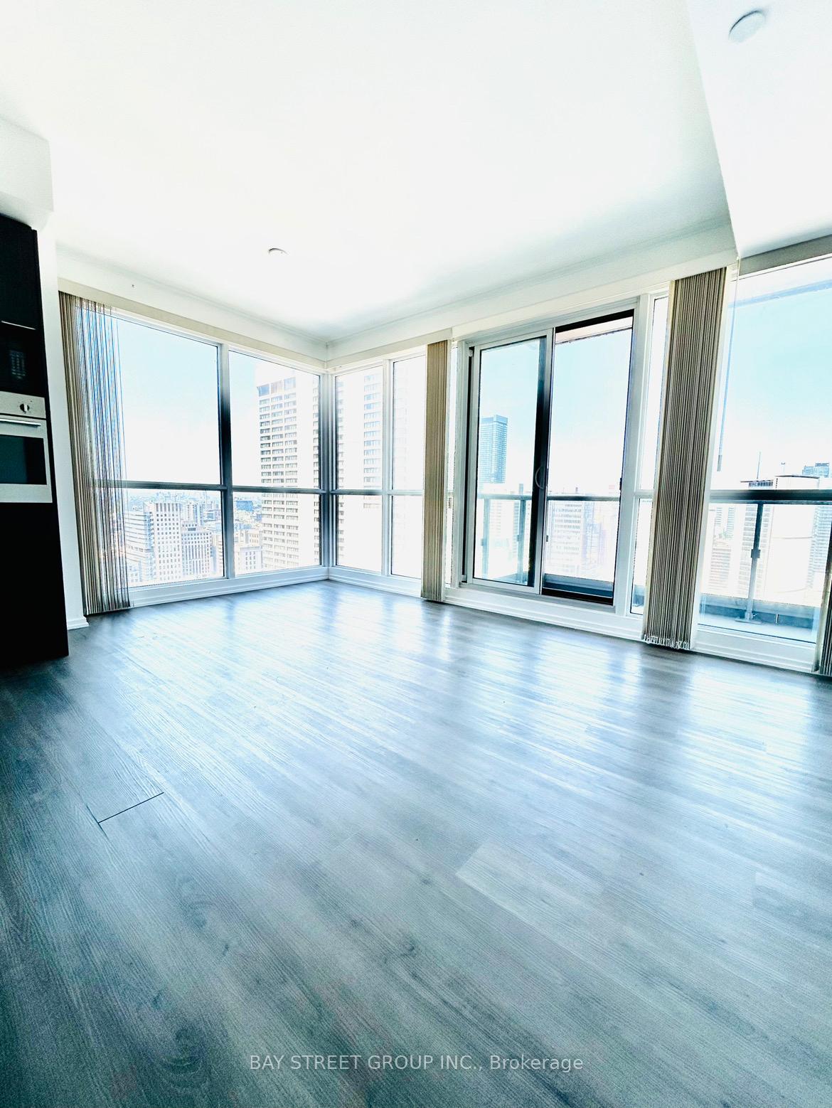 Photo 6 of Unit 2915, 70 Temperance Street, Toronto, Bay Street Corridor — HOMEH