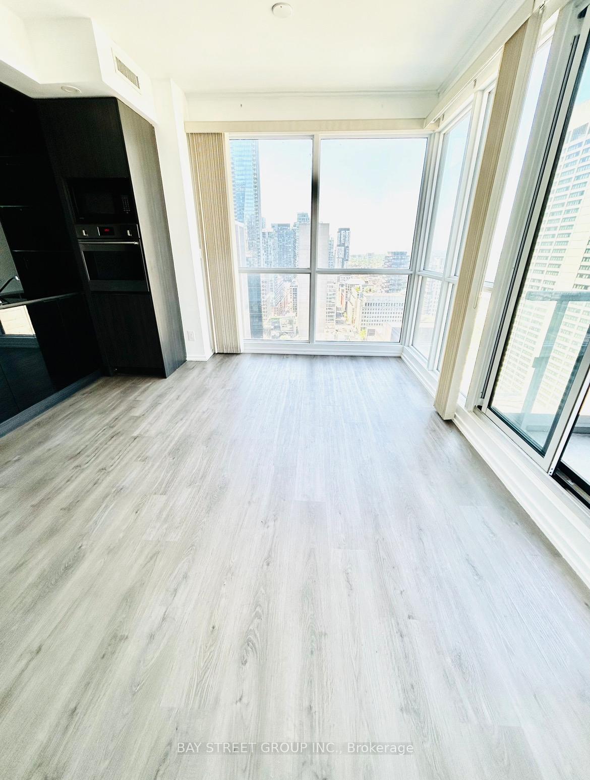Photo 7 of Unit 2915, 70 Temperance Street, Toronto, Bay Street Corridor — HOMEH