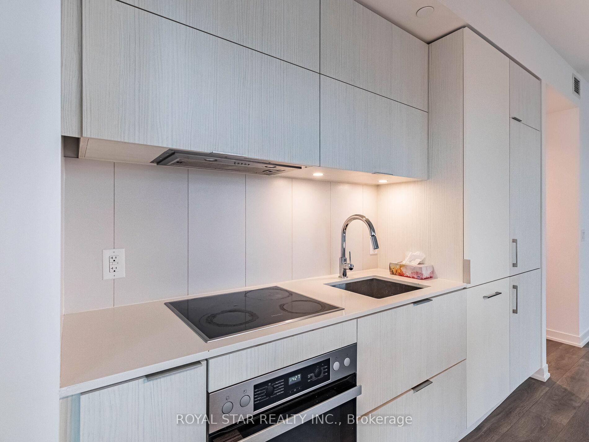 Photo 10 of Unit 1305, 20 Richardson Street, Toronto, Waterfront Communities — HOMEH