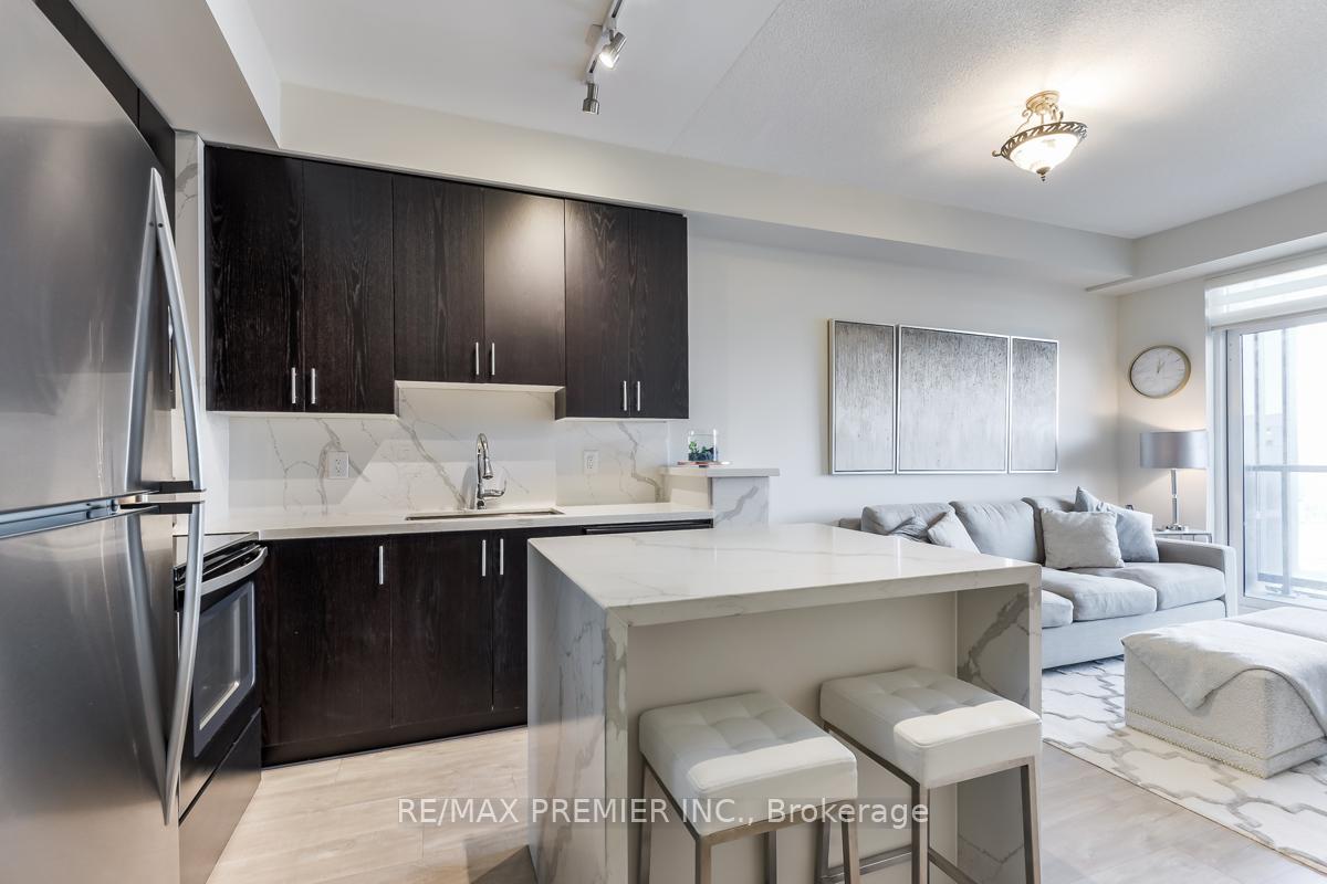 Photo 3 of Unit 803, 3600 Highway 7 Road, Vaughan, Vaughan Corporate Centre — HOMEH