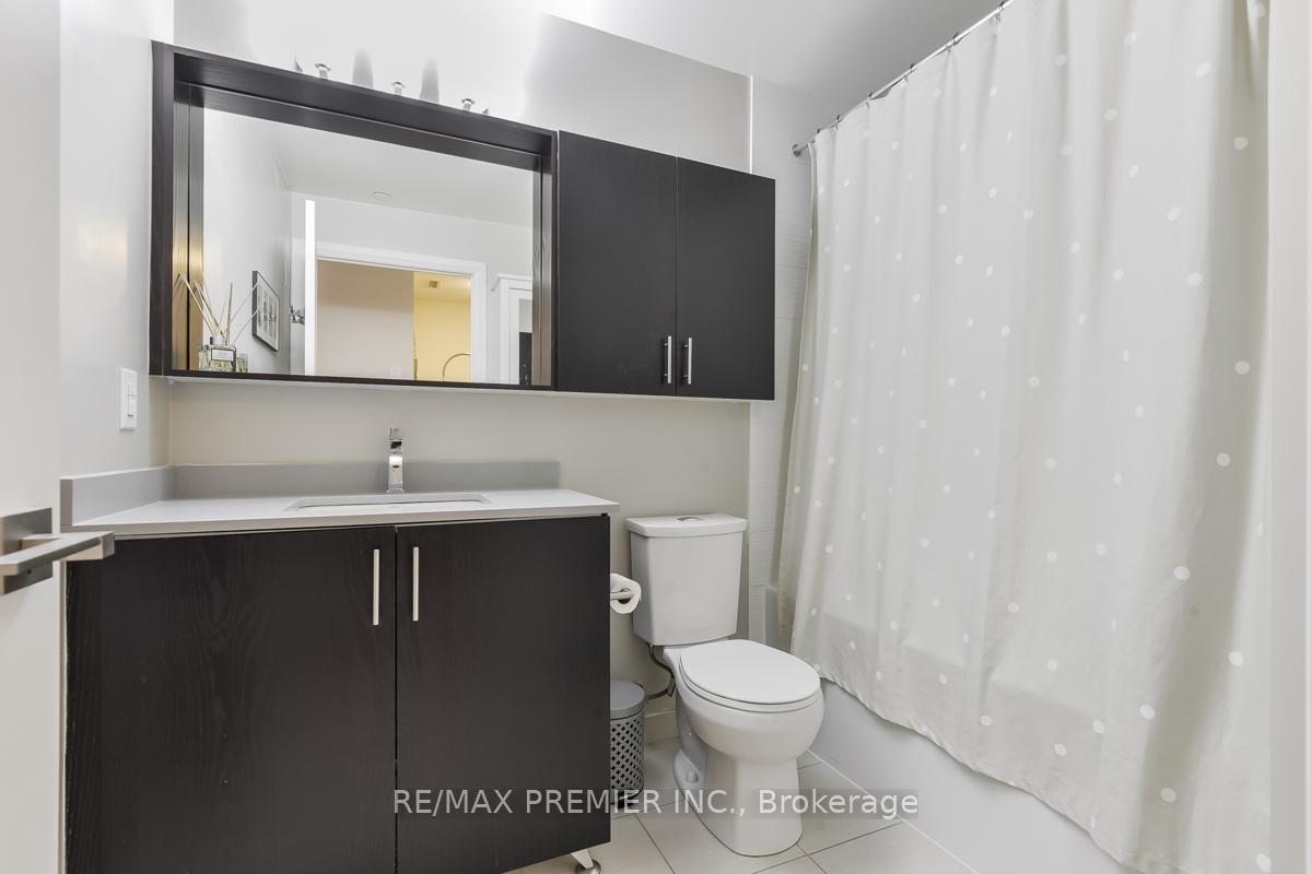 Photo 14 of Unit 803, 3600 Highway 7 Road, Vaughan, Vaughan Corporate Centre — HOMEH