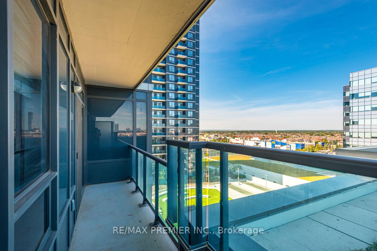 Photo 15 of Unit 803, 3600 Highway 7 Road, Vaughan, Vaughan Corporate Centre — HOMEH