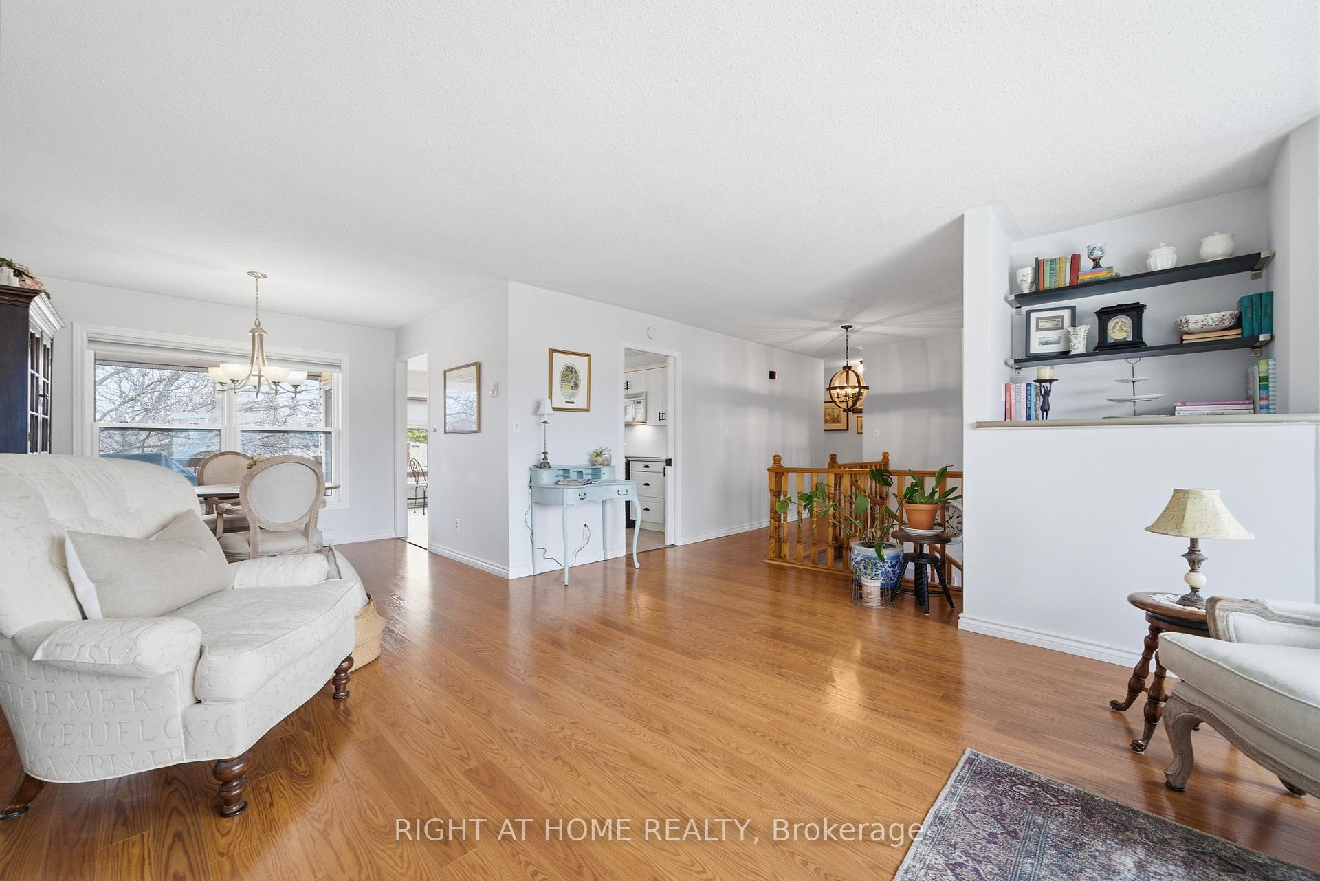 Photo 6 of 20 Argyle Crescent, Prince Edward County, Picton Ward — HOMEH