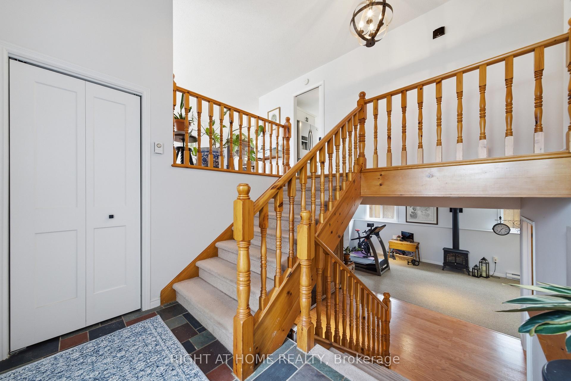 Photo 20 of 20 Argyle Crescent, Prince Edward County, Picton Ward — HOMEH