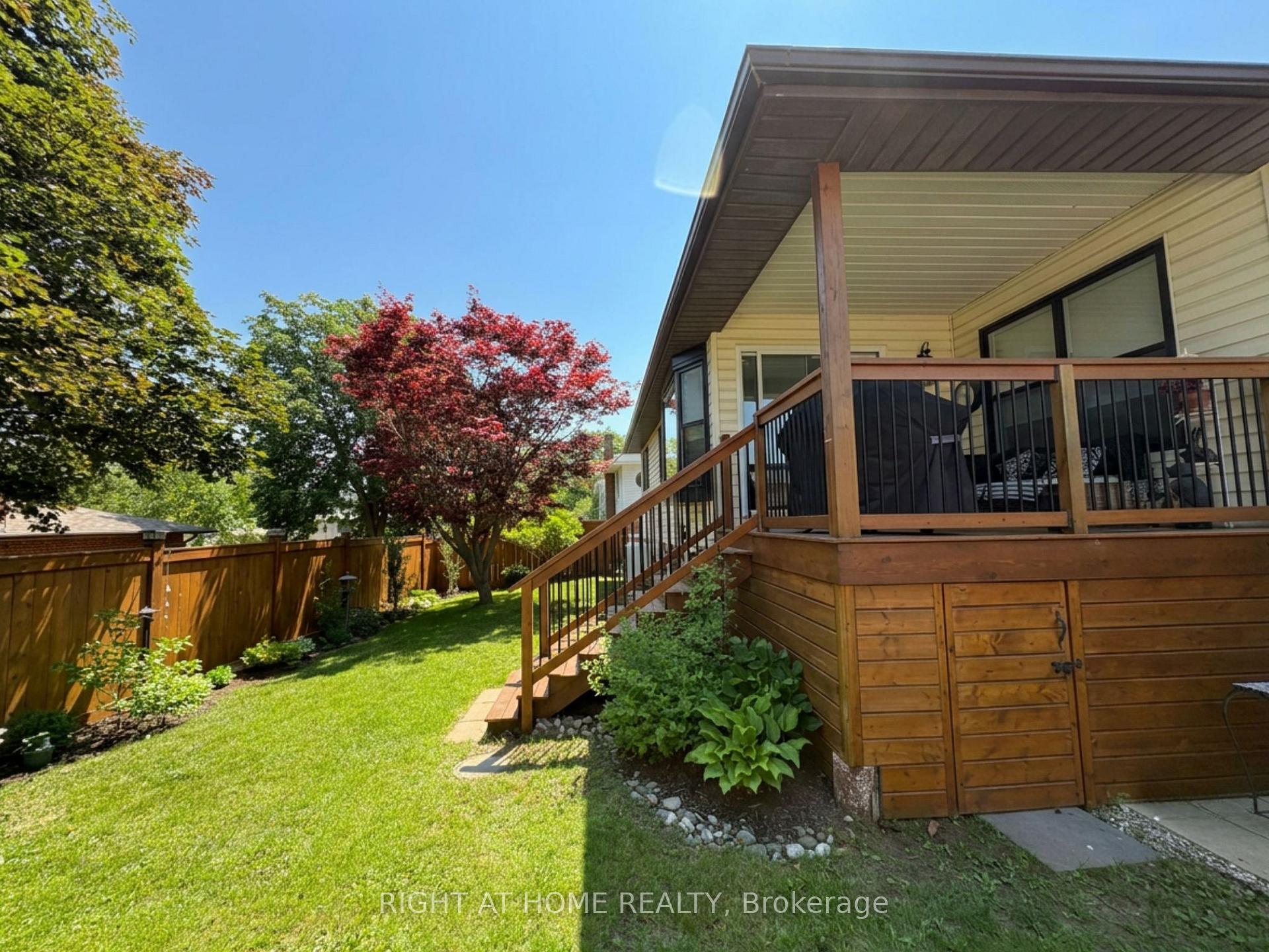 Photo 27 of 20 Argyle Crescent, Prince Edward County, Picton Ward — HOMEH