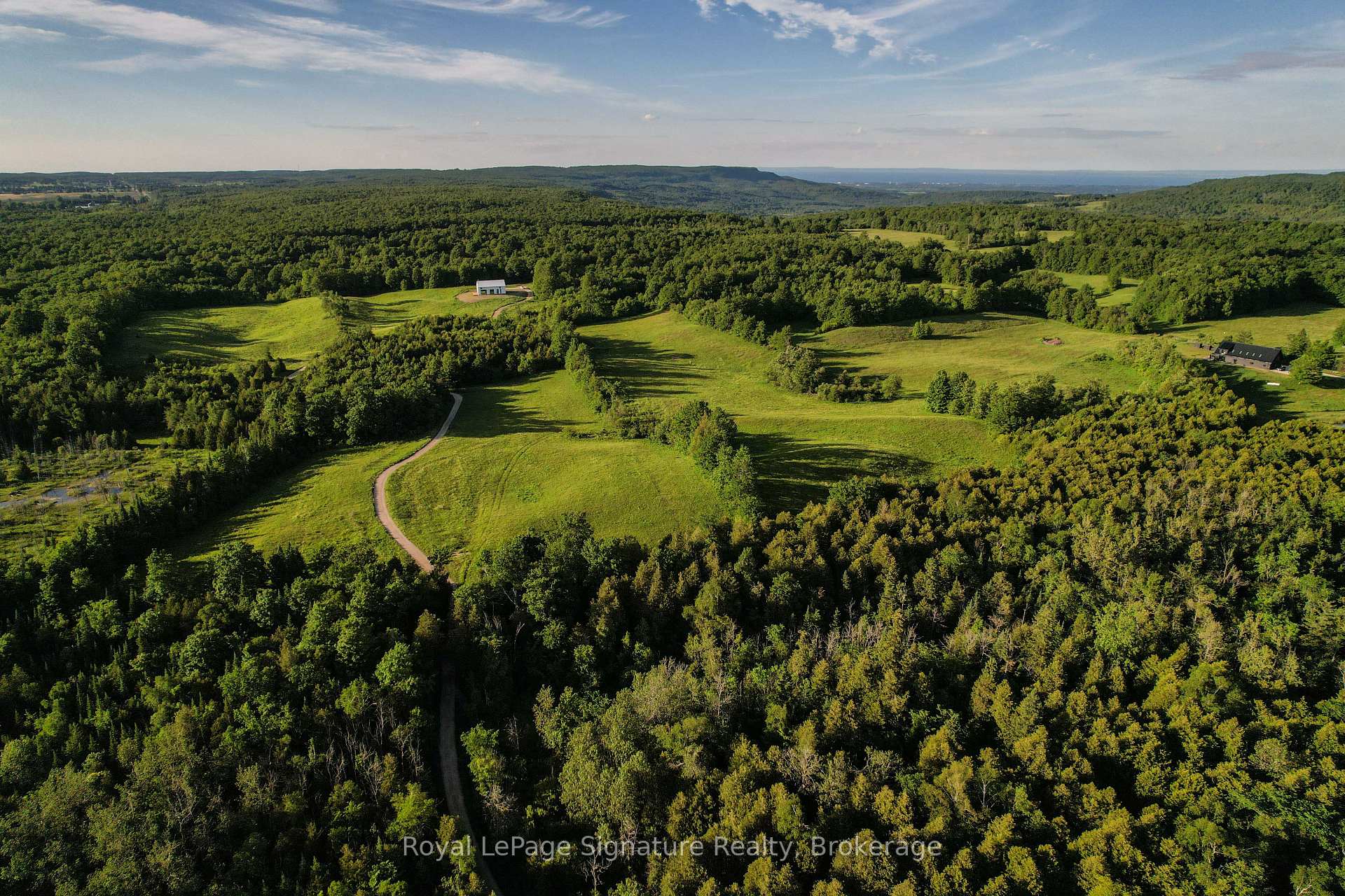 Photo 38 of 469273 Grey Rd 31, Grey Highlands — HOMEH