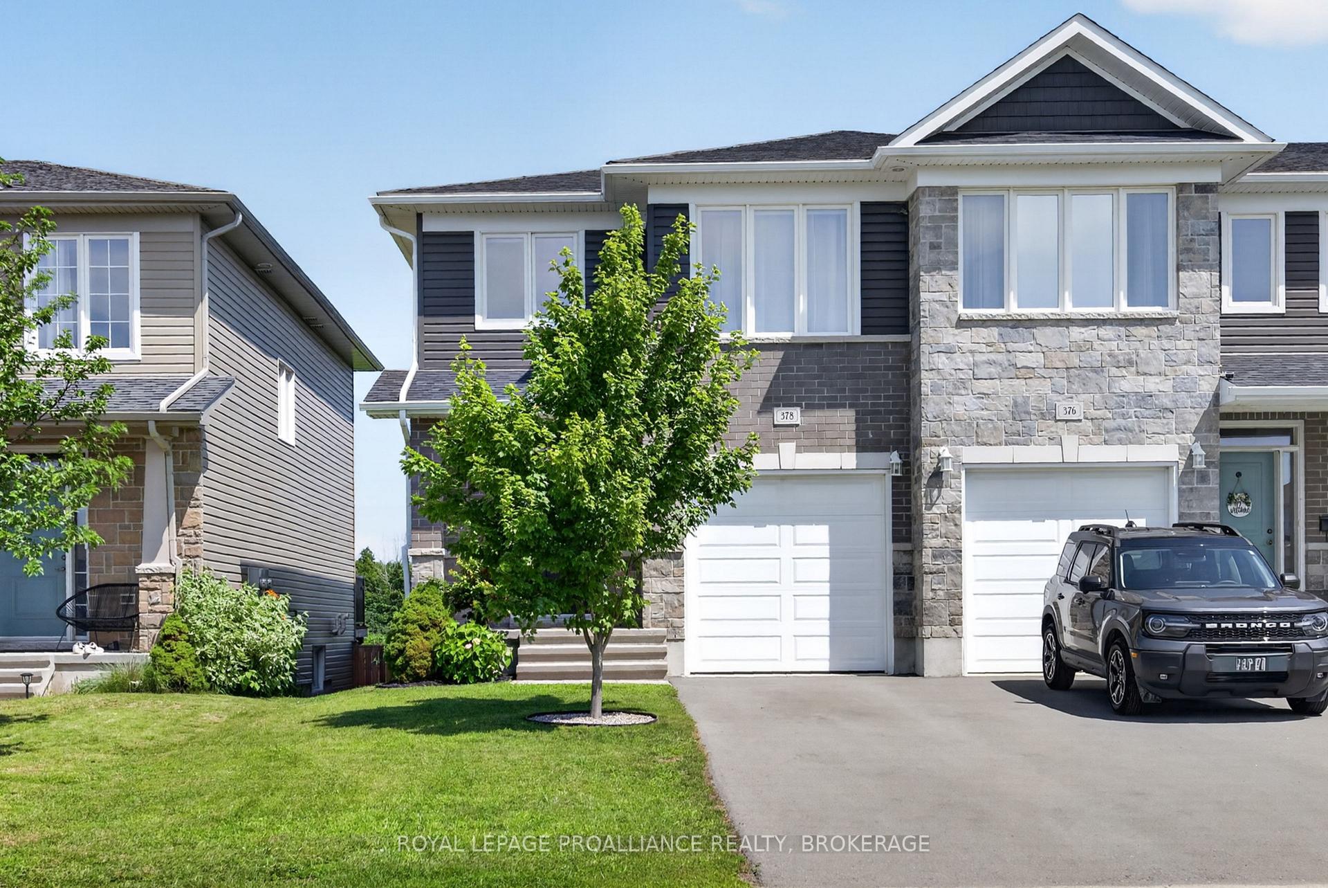 Photo 3 of 378 Buckthorn Drive, Kingston, City Northwest — HOMEH