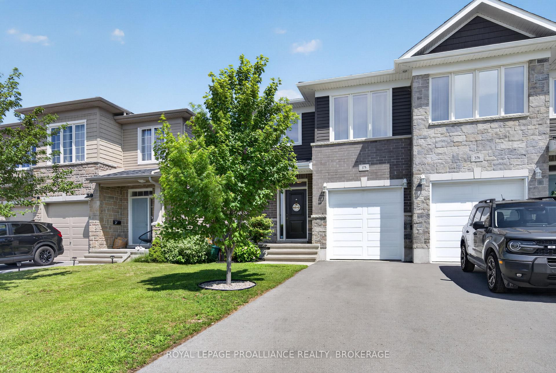 Photo 4 of 378 Buckthorn Drive, Kingston, City Northwest — HOMEH