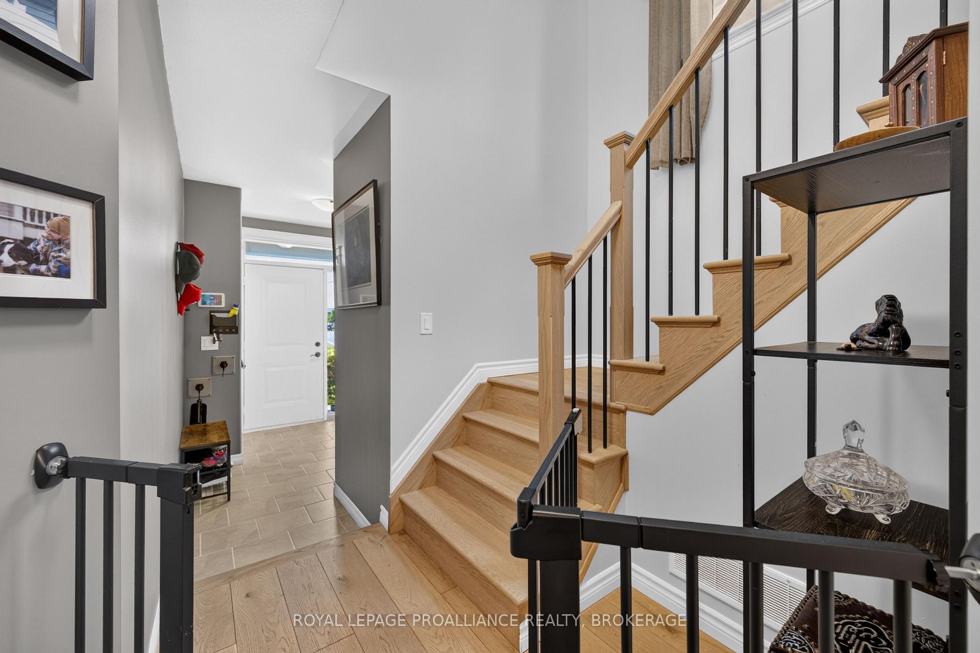 Photo 9 of 378 Buckthorn Drive, Kingston, City Northwest — HOMEH