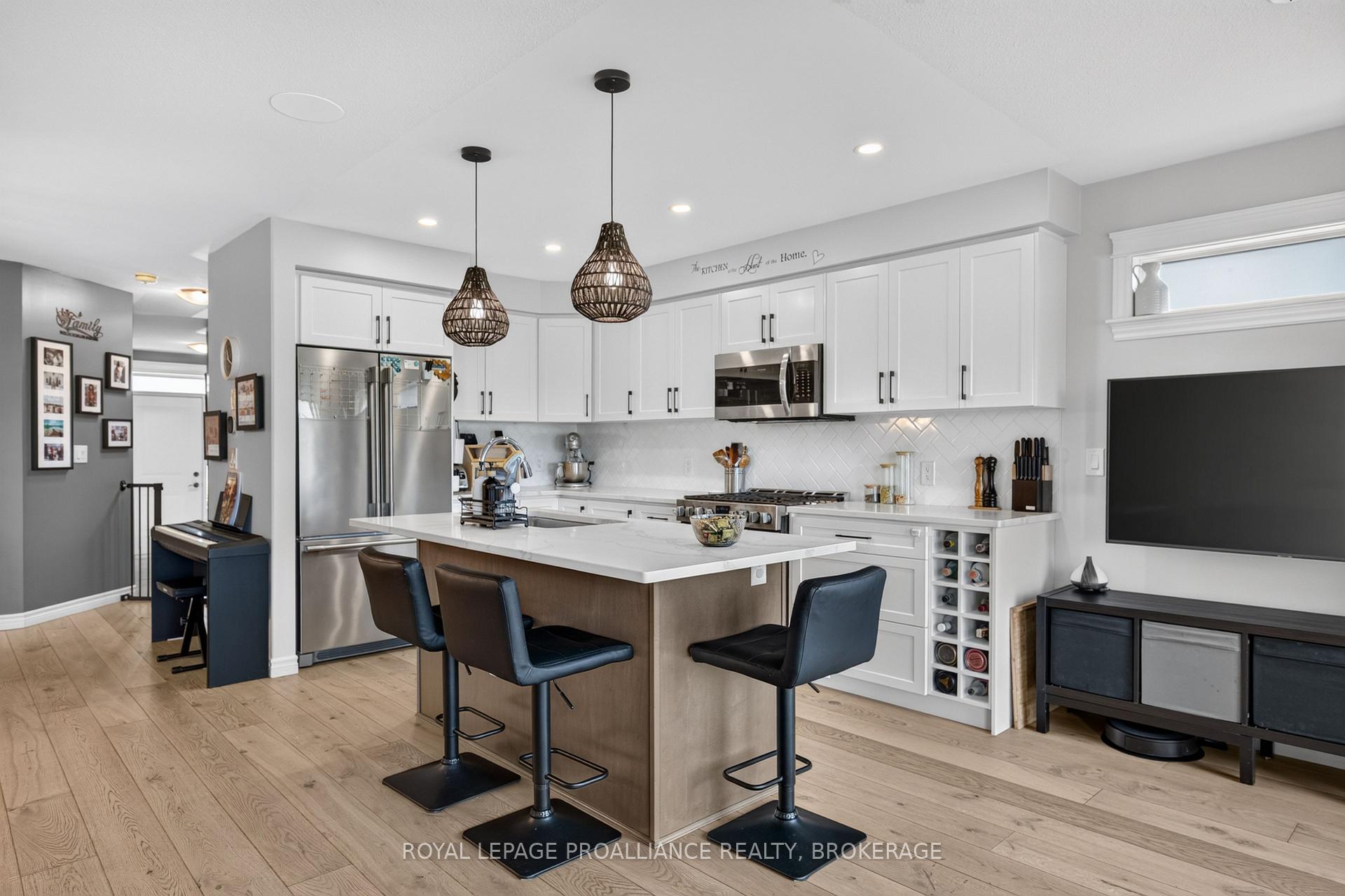 Photo 14 of 378 Buckthorn Drive, Kingston, City Northwest — HOMEH