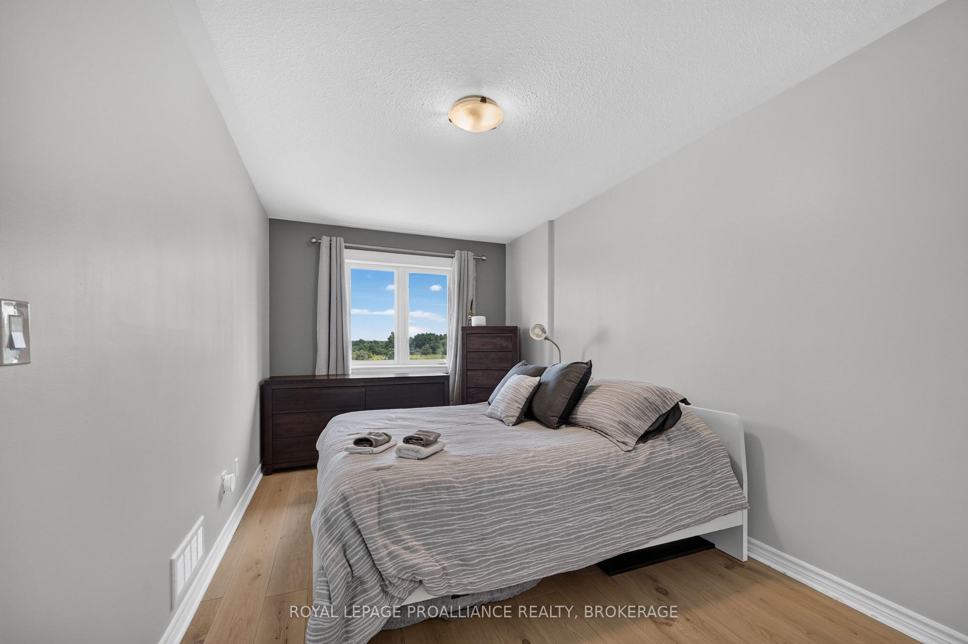 Photo 25 of 378 Buckthorn Drive, Kingston, City Northwest — HOMEH