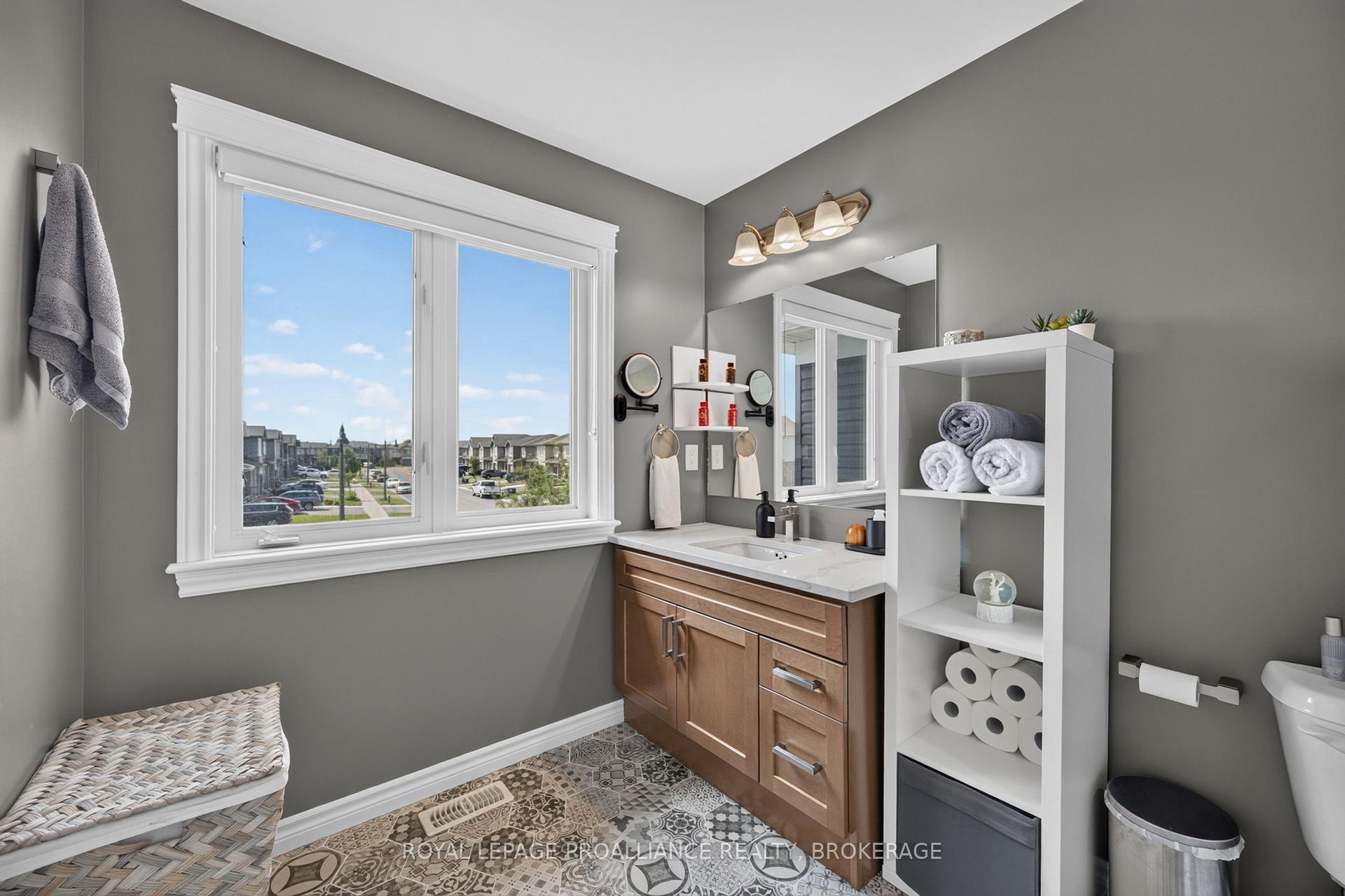 Photo 29 of 378 Buckthorn Drive, Kingston, City Northwest — HOMEH