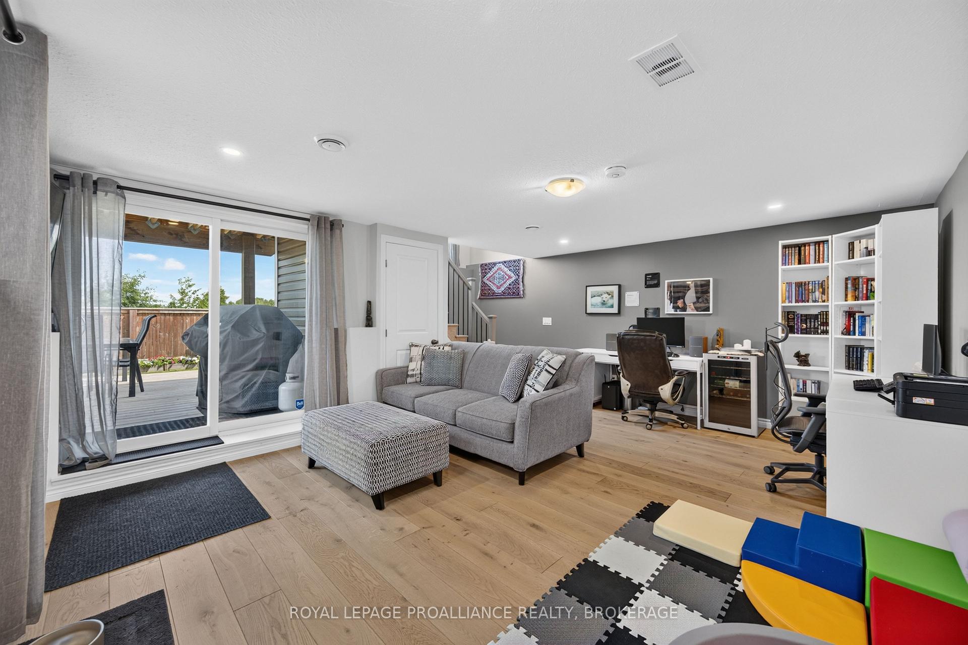 Photo 33 of 378 Buckthorn Drive, Kingston, City Northwest — HOMEH