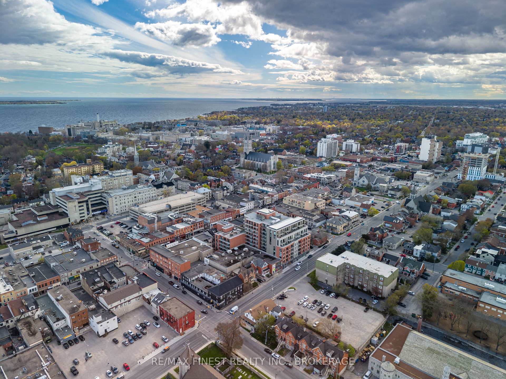 Photo 4 of Unit 614, 223 Princess Street, Kingston, East of Sir John A. Blvd — HOMEH