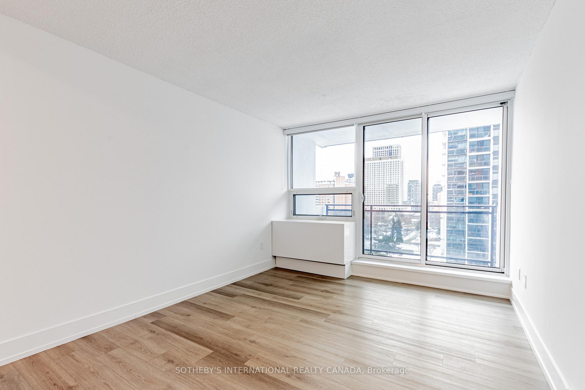 Photo 5 of Unit N2305, 201 Sherbourne Street, Toronto, Moss Park — HOMEH