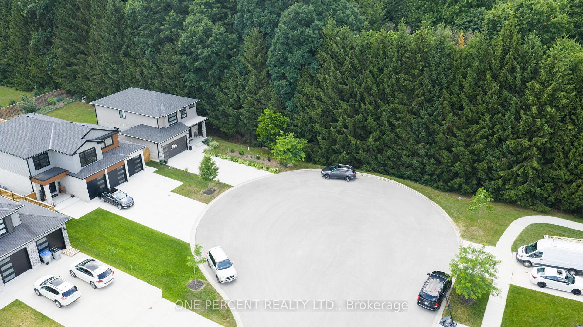Photo 3 of 59 Mcneil Street, Strathroy-Caradoc, Mount Brydges — HOMEH