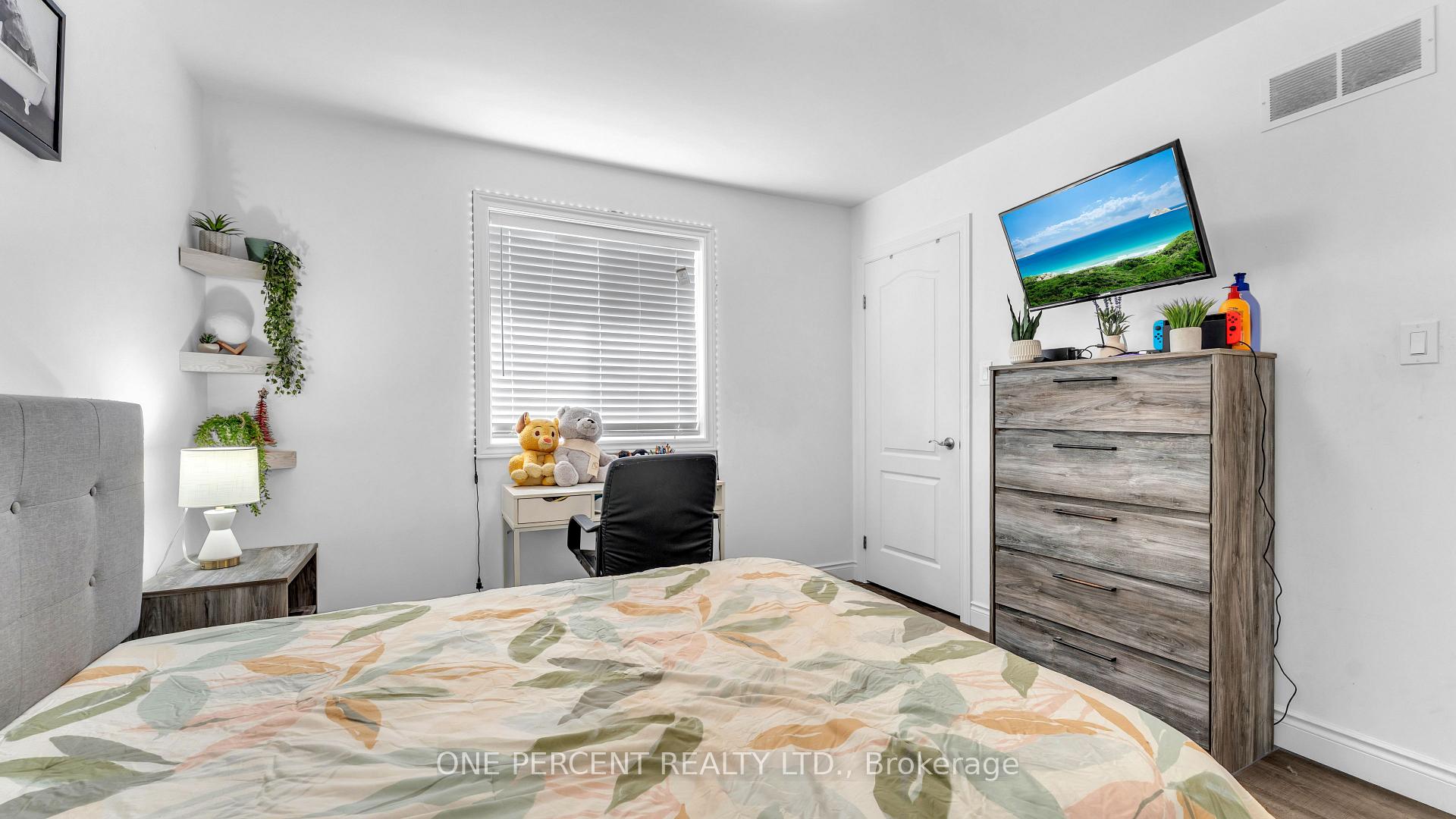 Photo 14 of 59 Mcneil Street, Strathroy-Caradoc, Mount Brydges — HOMEH