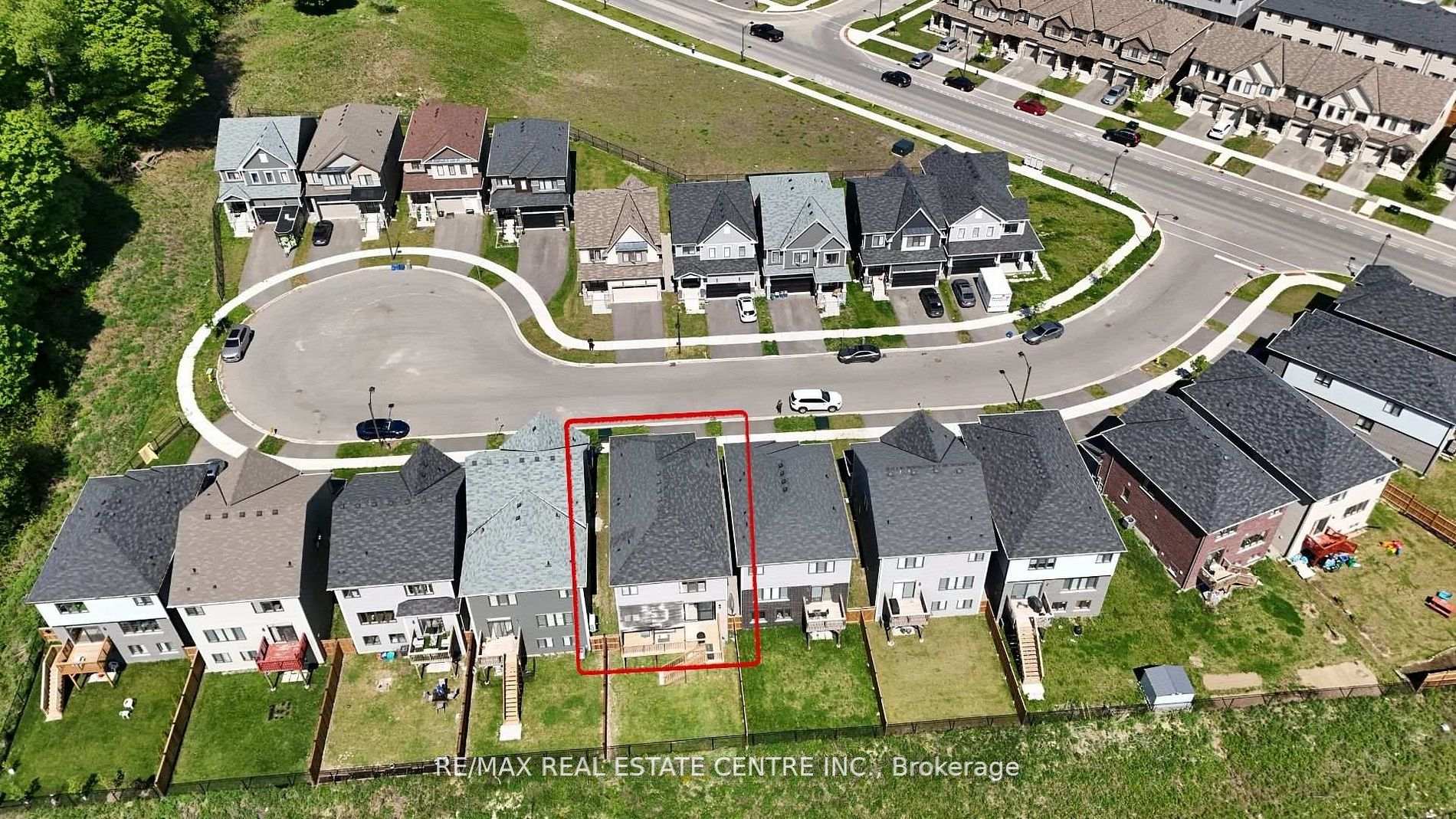 Photo 2 of 15 Cahill Drive, Brantford, Empire — HOMEH