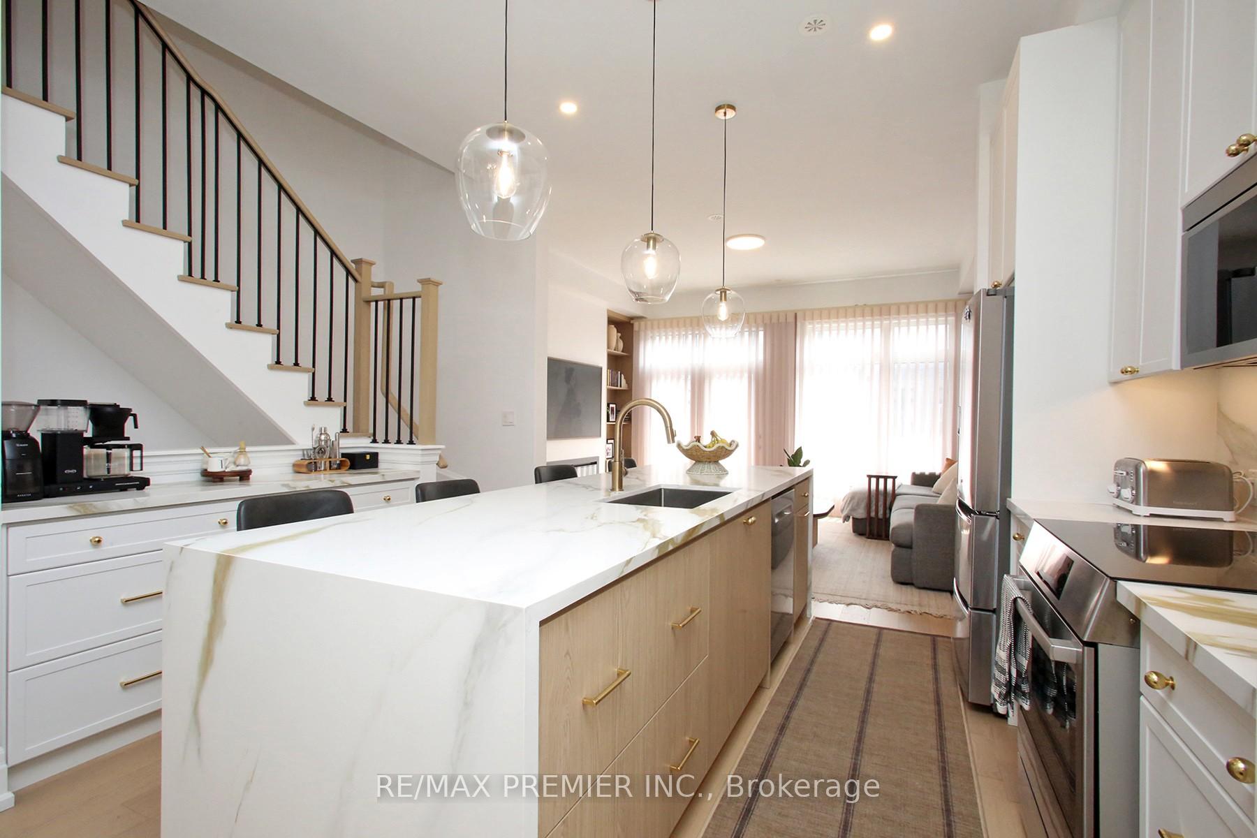 Photo 8 of 187 Lebovic Campus Drive, Vaughan, Patterson — HOMEH