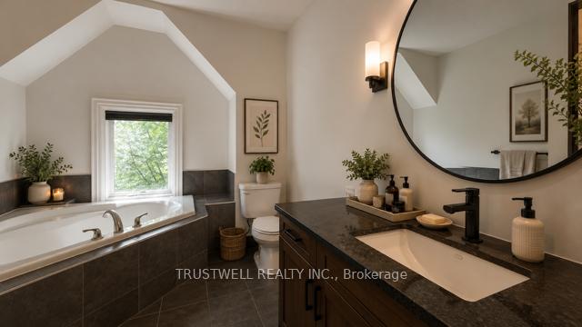 Photo 13 of 5B McGee Street, Toronto, South Riverdale — HOMEH