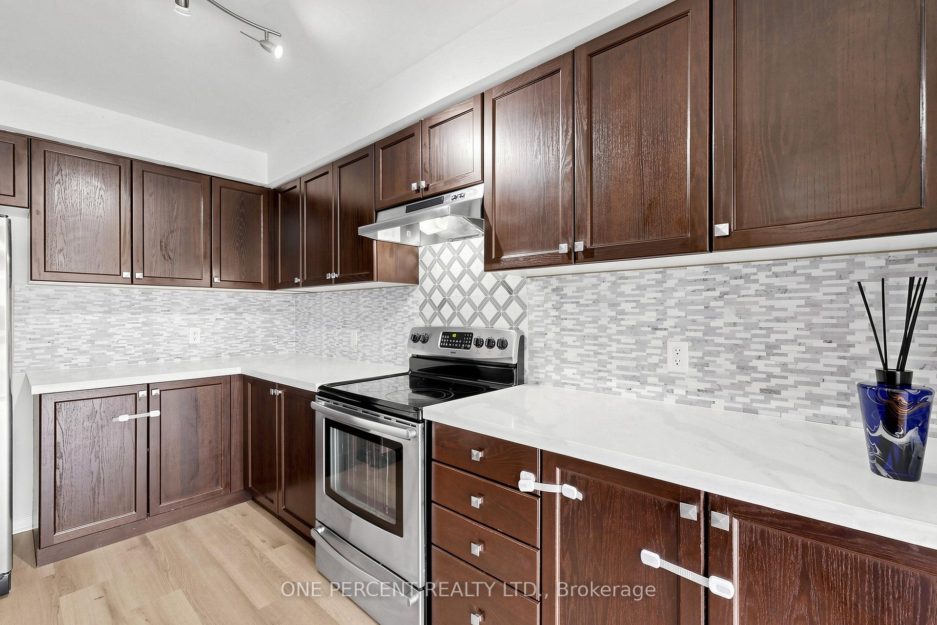Photo 9 of 1149 Ormond Drive, Oshawa, Samac — HOMEH