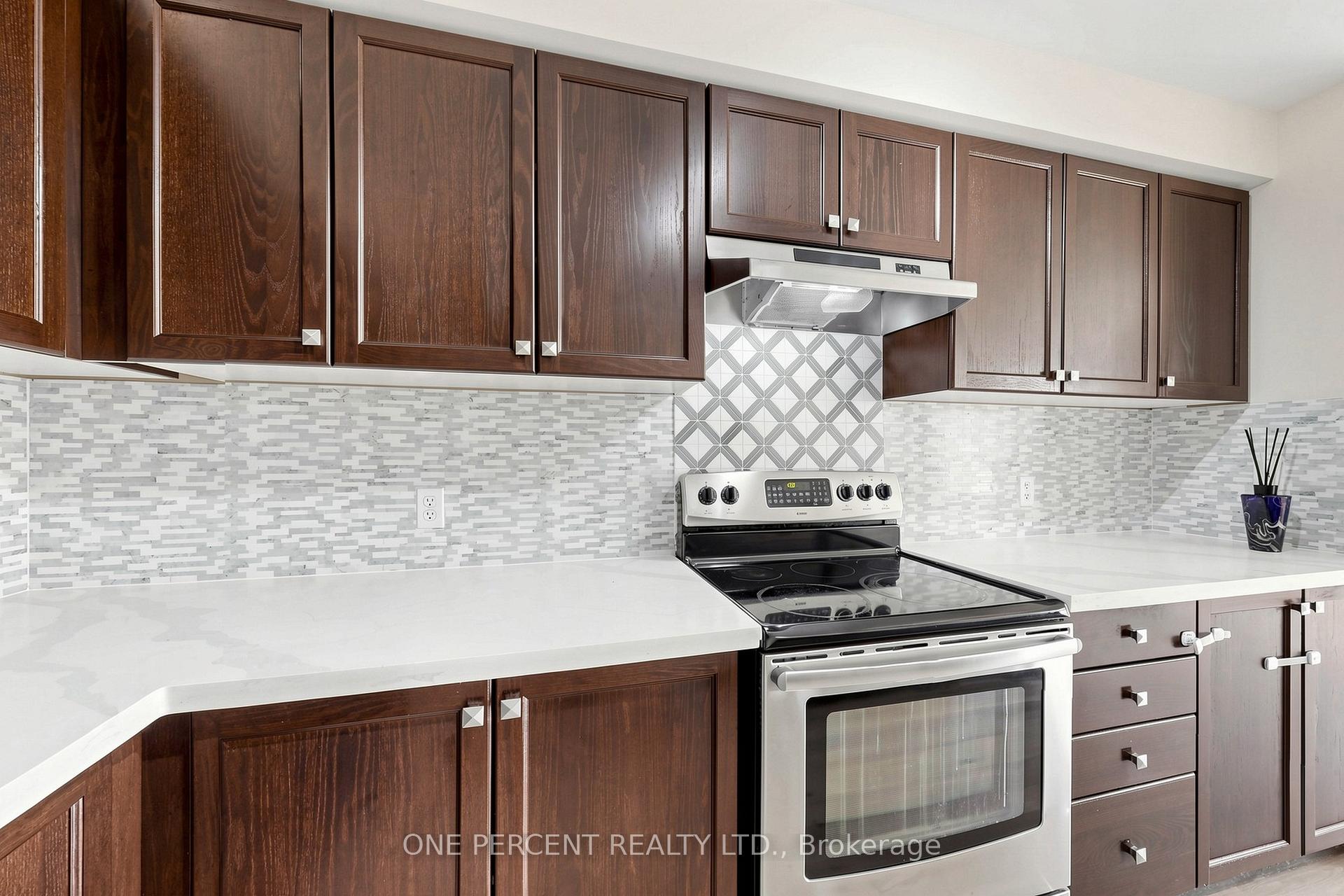 Photo 10 of 1149 Ormond Drive, Oshawa, Samac — HOMEH