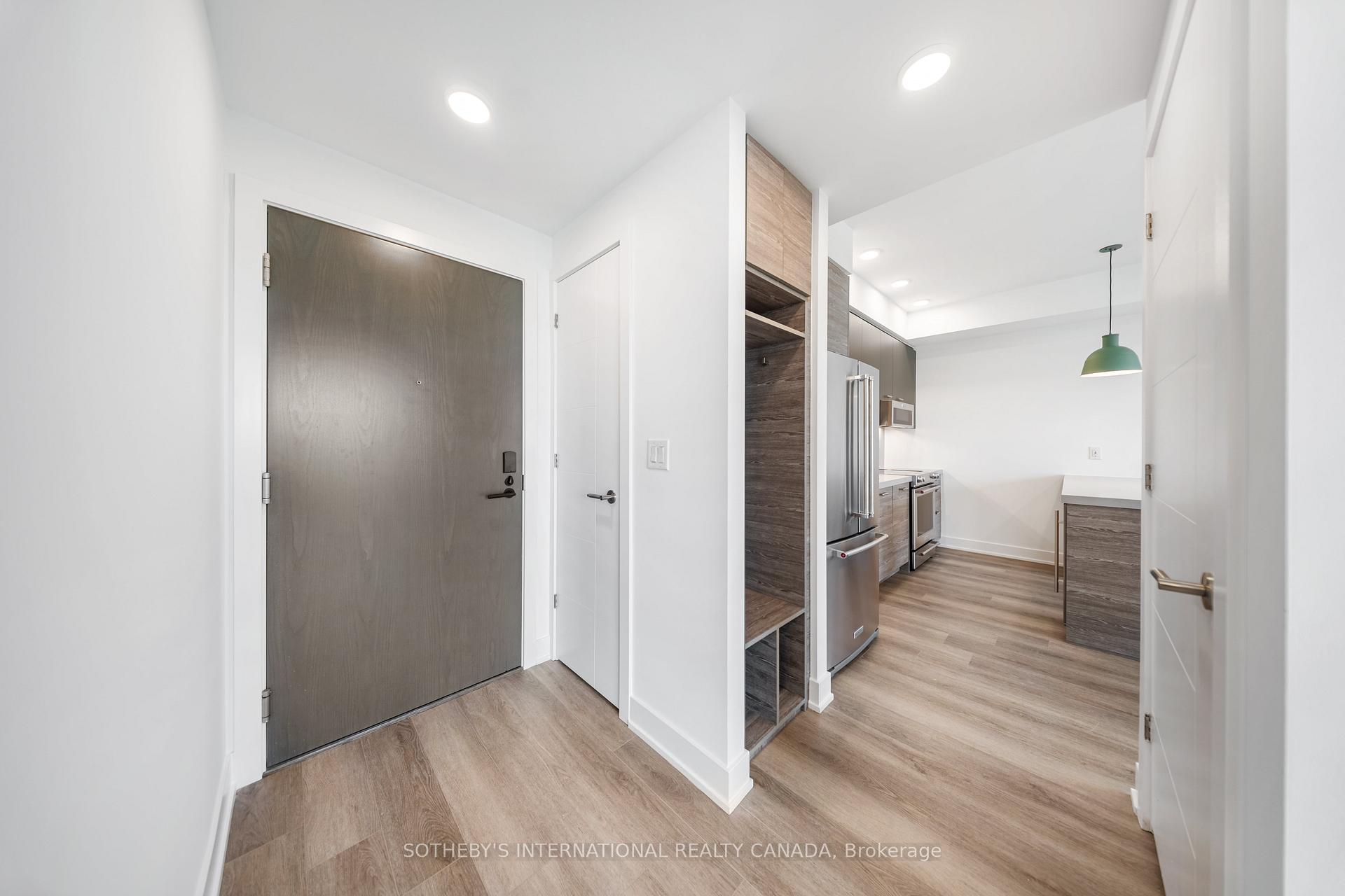 Front of Unit 408, 484 Spadina Avenue