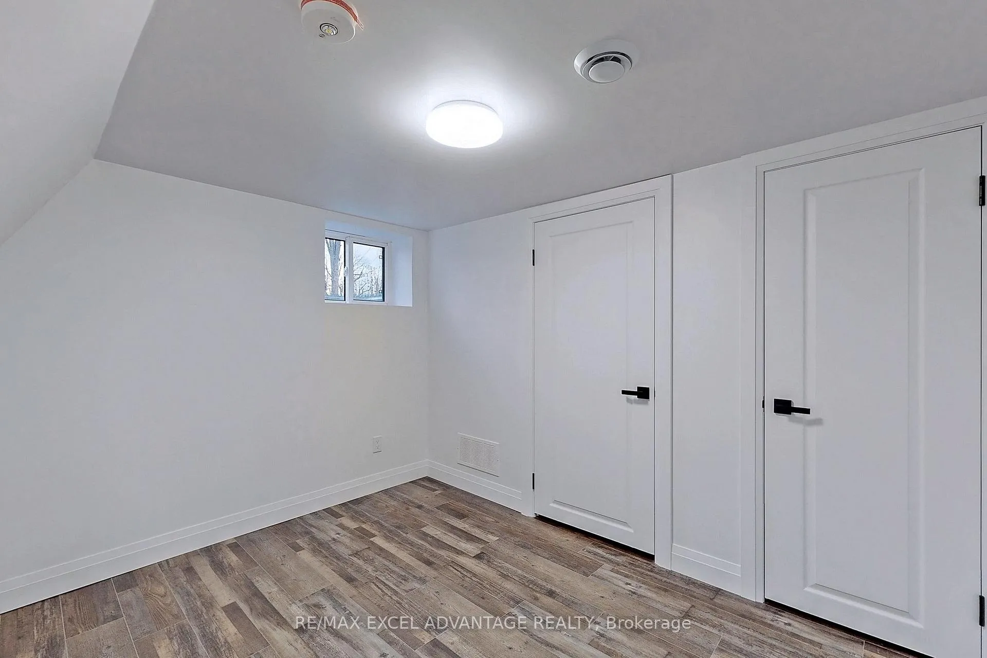 Photo 13 of Unit Lower, 45 Central Park Blvd N, Oshawa, O'Neill — HOMEH