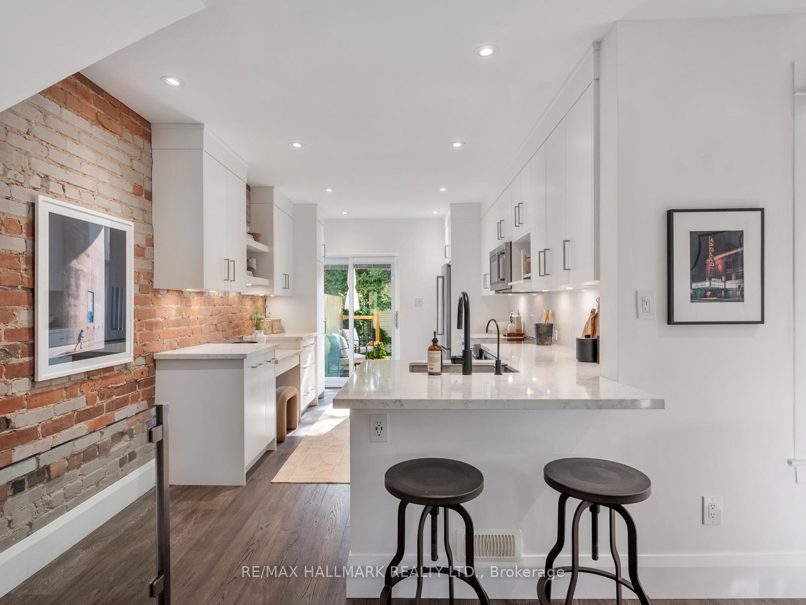 Photo 13 of 42 Arundel Avenue, Toronto, Playter Estates-Danforth — HOMEH