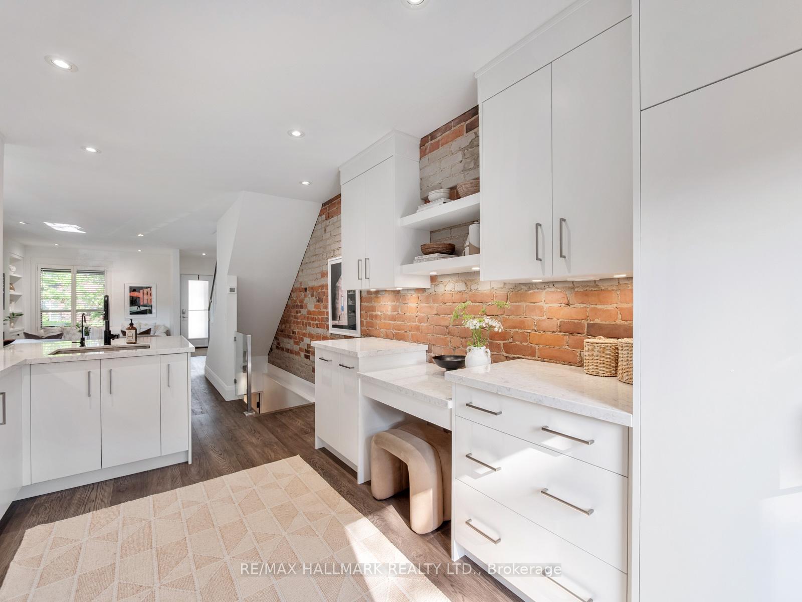 Photo 19 of 42 Arundel Avenue, Toronto, Playter Estates-Danforth — HOMEH