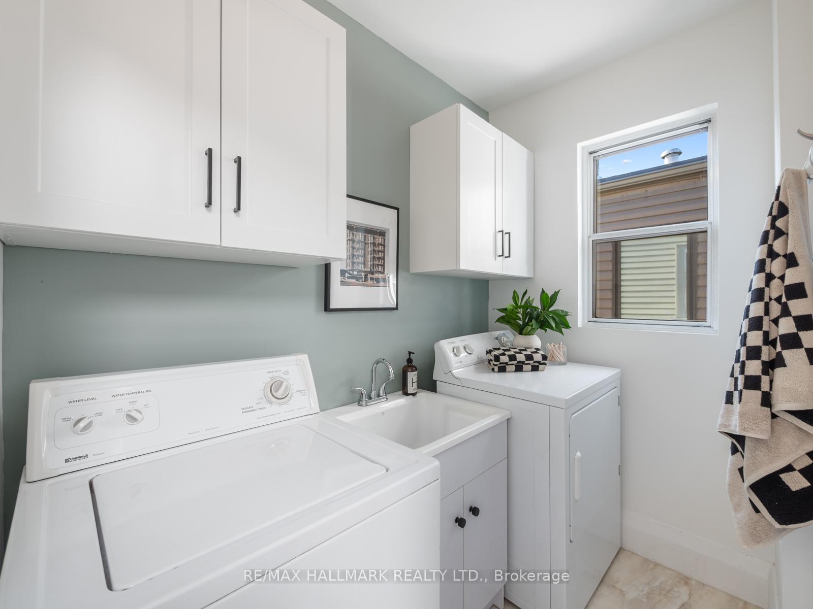 Photo 32 of 42 Arundel Avenue, Toronto, Playter Estates-Danforth — HOMEH