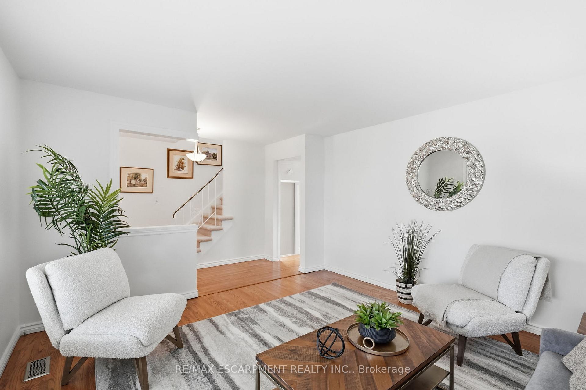 Photo 8 of 69 Fairway Drive, Hamilton, Vincent — HOMEH