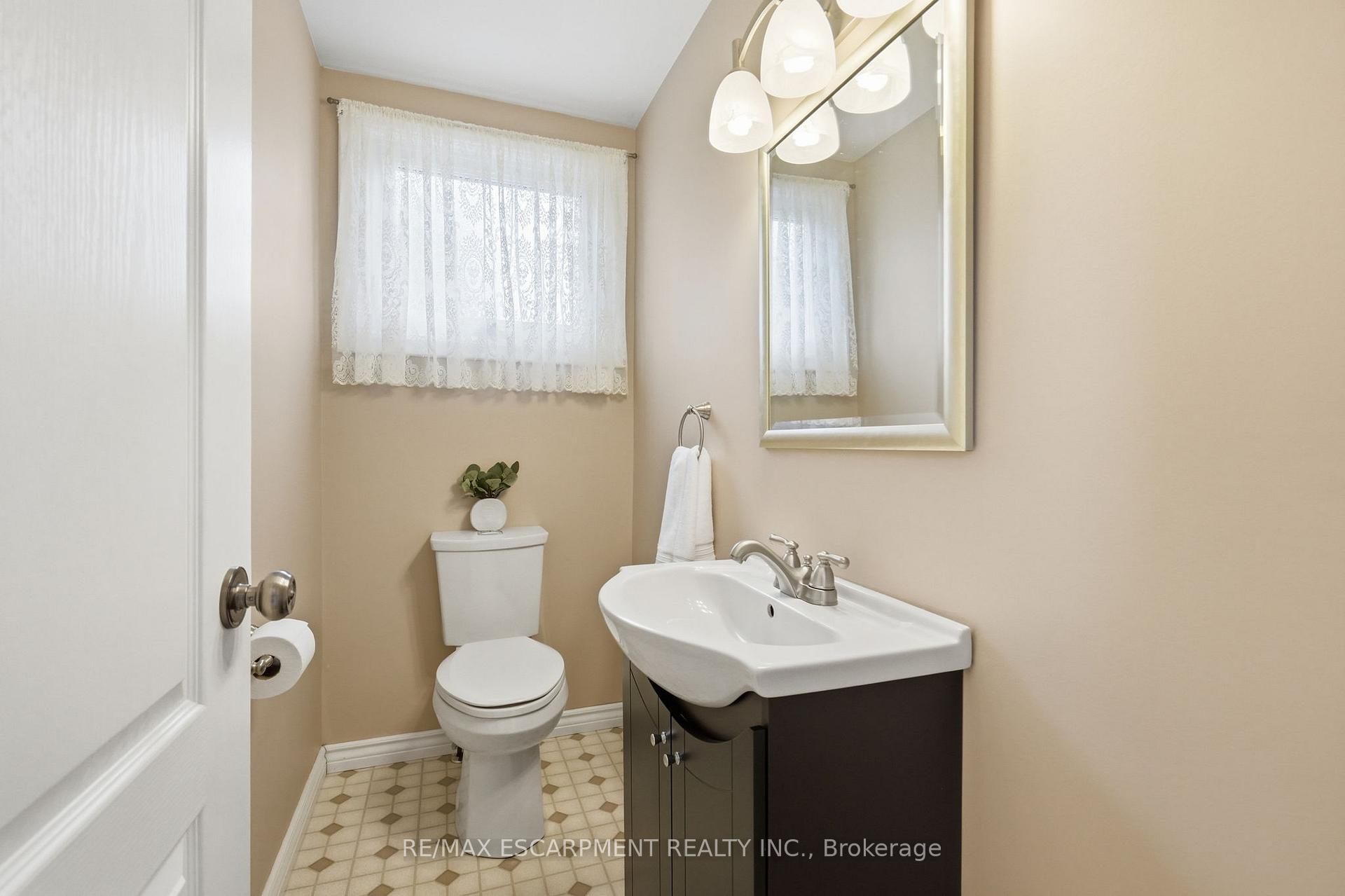 Photo 14 of 69 Fairway Drive, Hamilton, Vincent — HOMEH