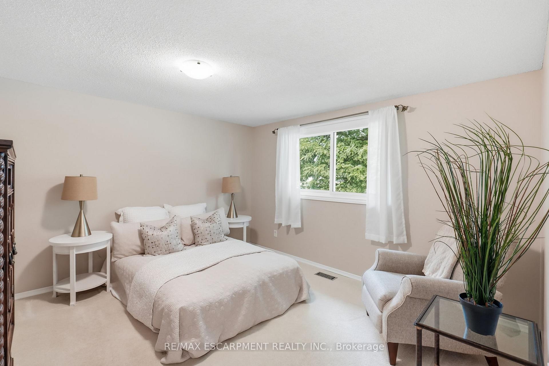Photo 18 of 69 Fairway Drive, Hamilton, Vincent — HOMEH