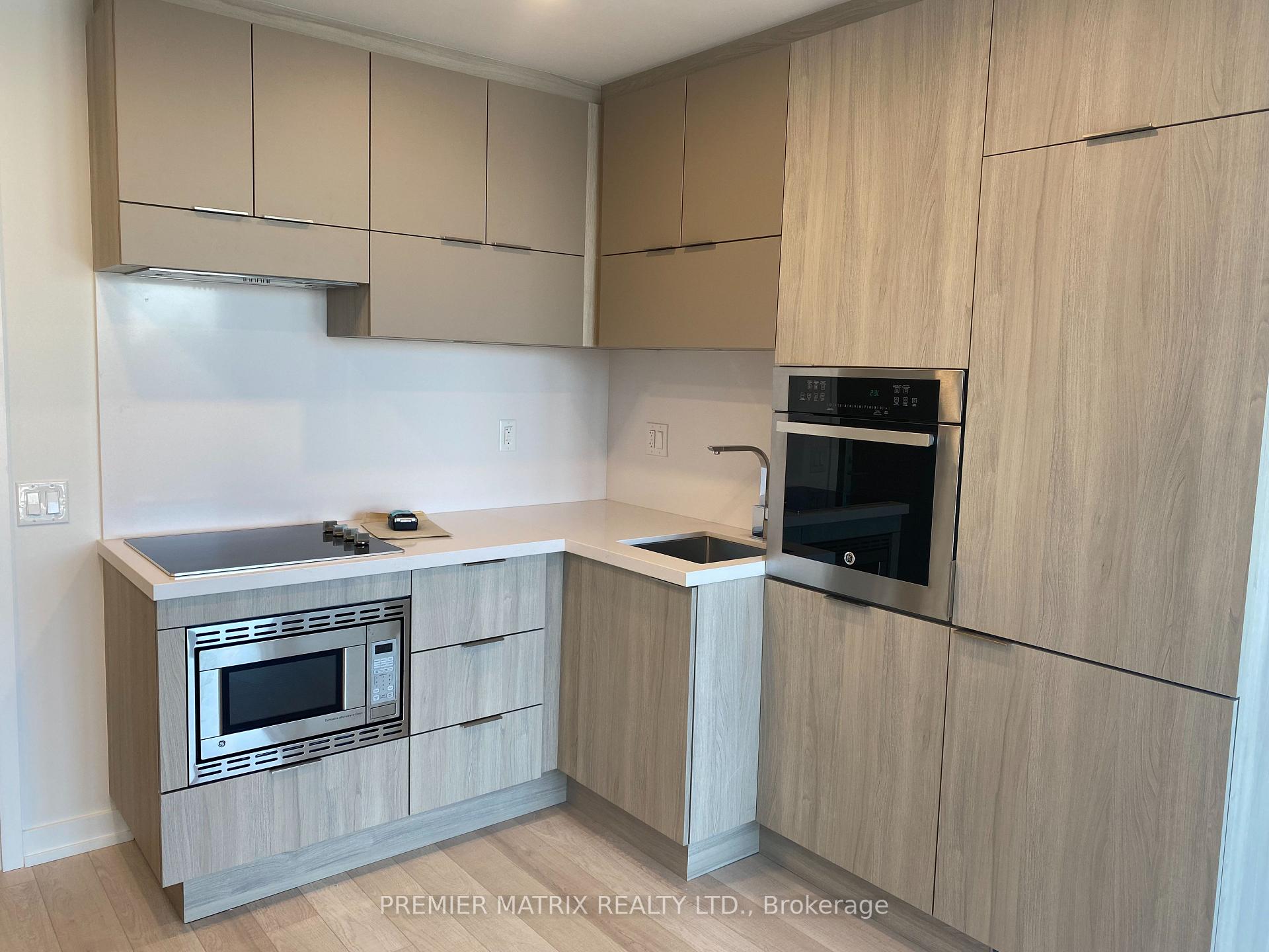 Photo 3 of Unit 3807, 39 Roehampton Street, Toronto, Mount Pleasant West — HOMEH