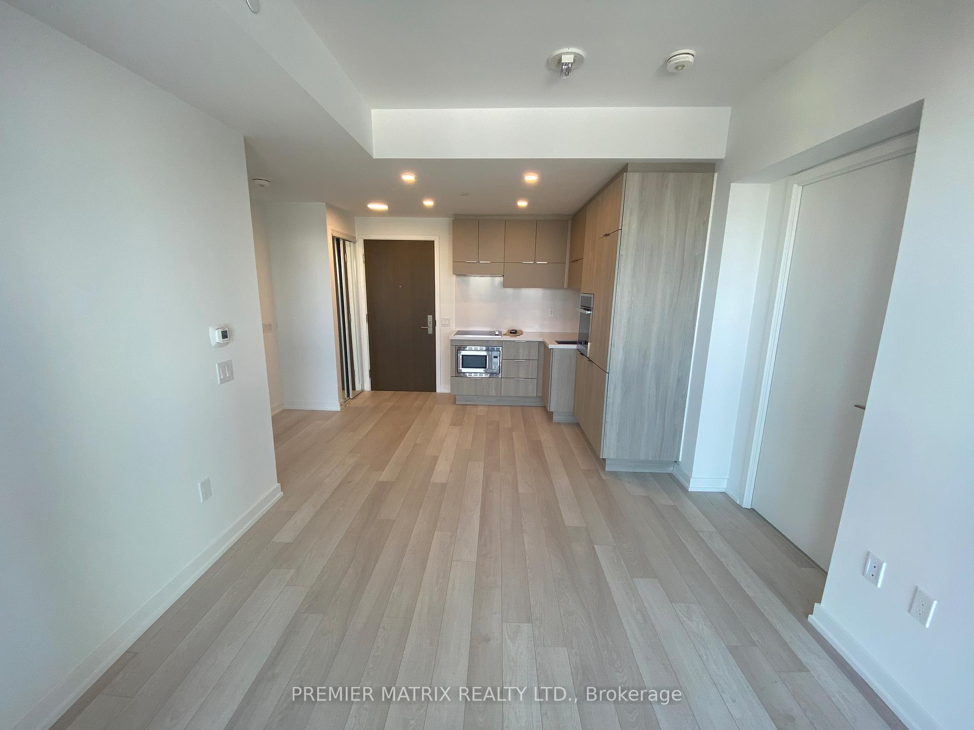 Photo 4 of Unit 3807, 39 Roehampton Street, Toronto, Mount Pleasant West — HOMEH