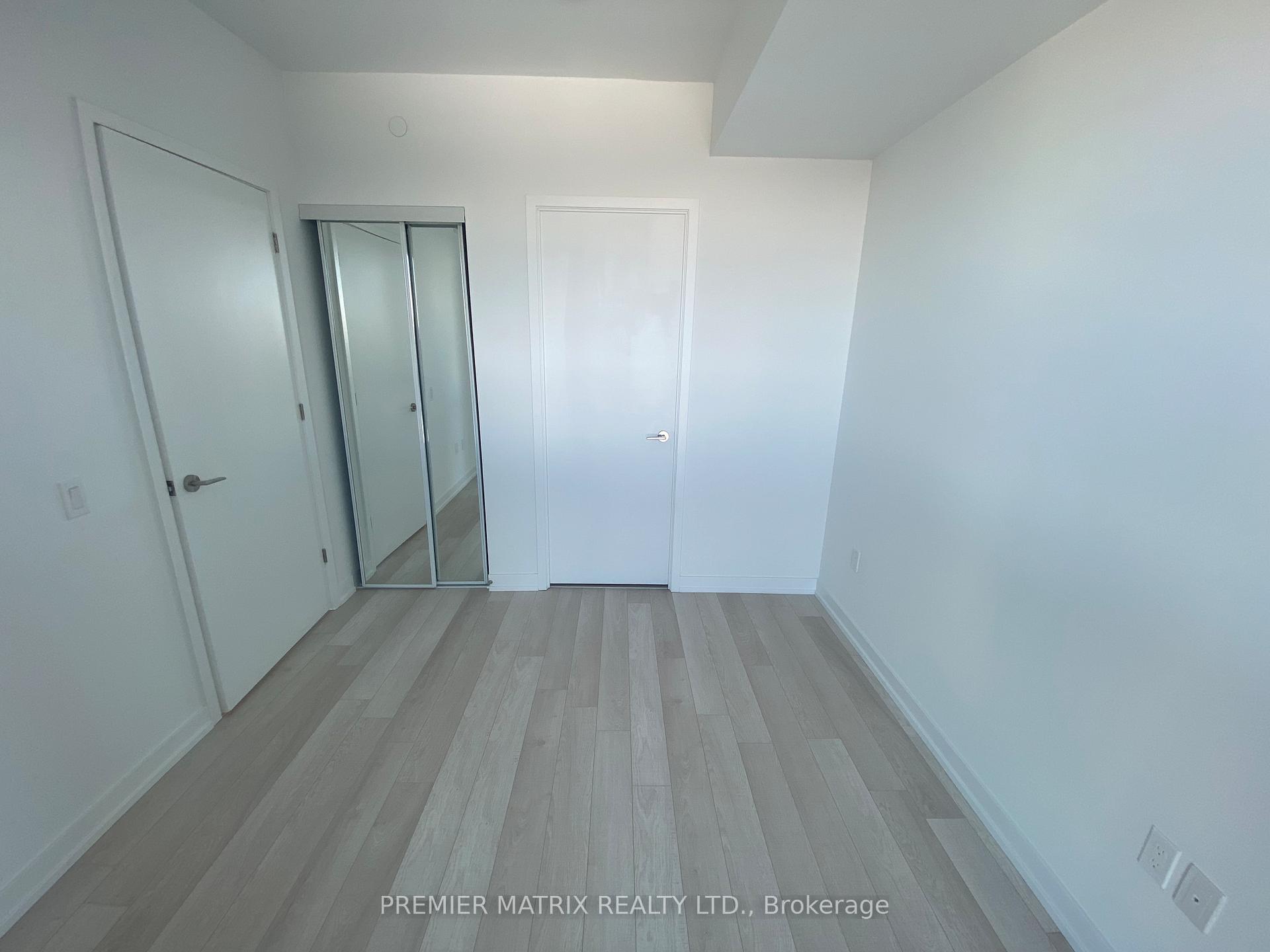 Photo 5 of Unit 3807, 39 Roehampton Street, Toronto, Mount Pleasant West — HOMEH