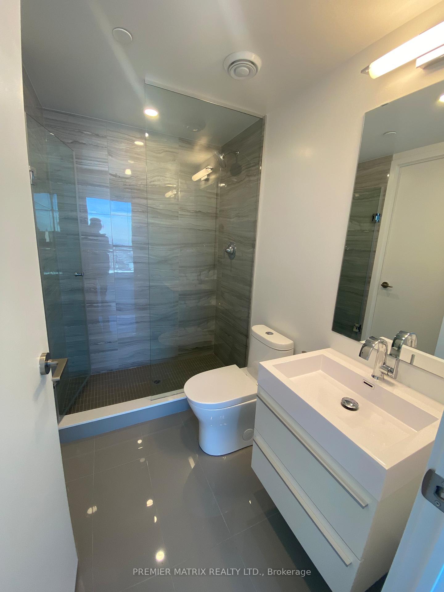 Photo 7 of Unit 3807, 39 Roehampton Street, Toronto, Mount Pleasant West — HOMEH