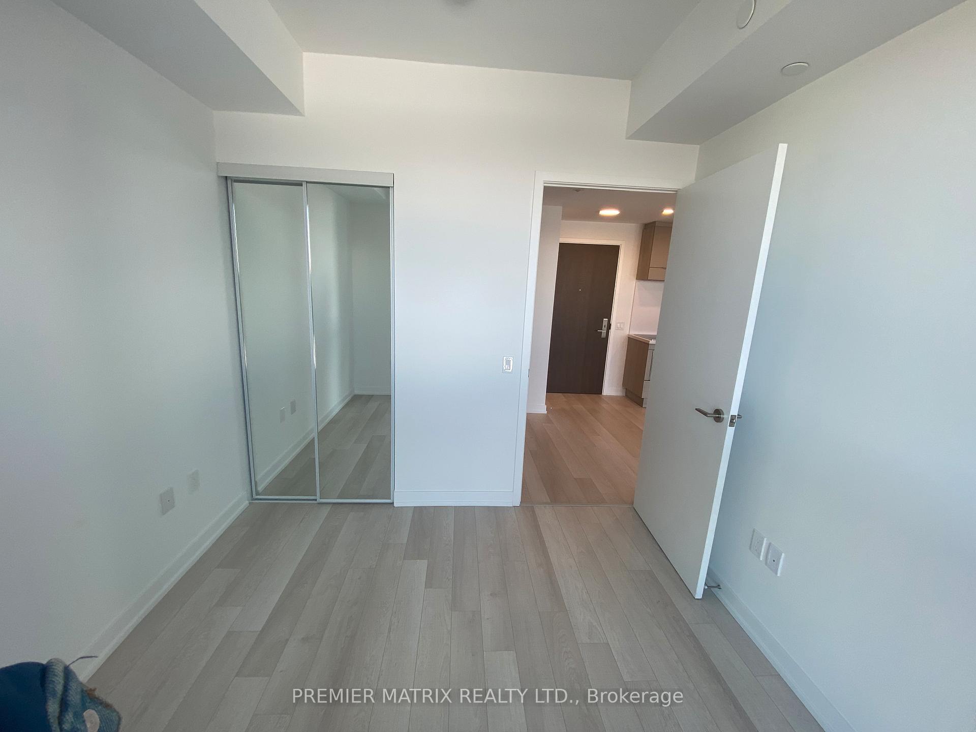 Photo 8 of Unit 3807, 39 Roehampton Street, Toronto, Mount Pleasant West — HOMEH
