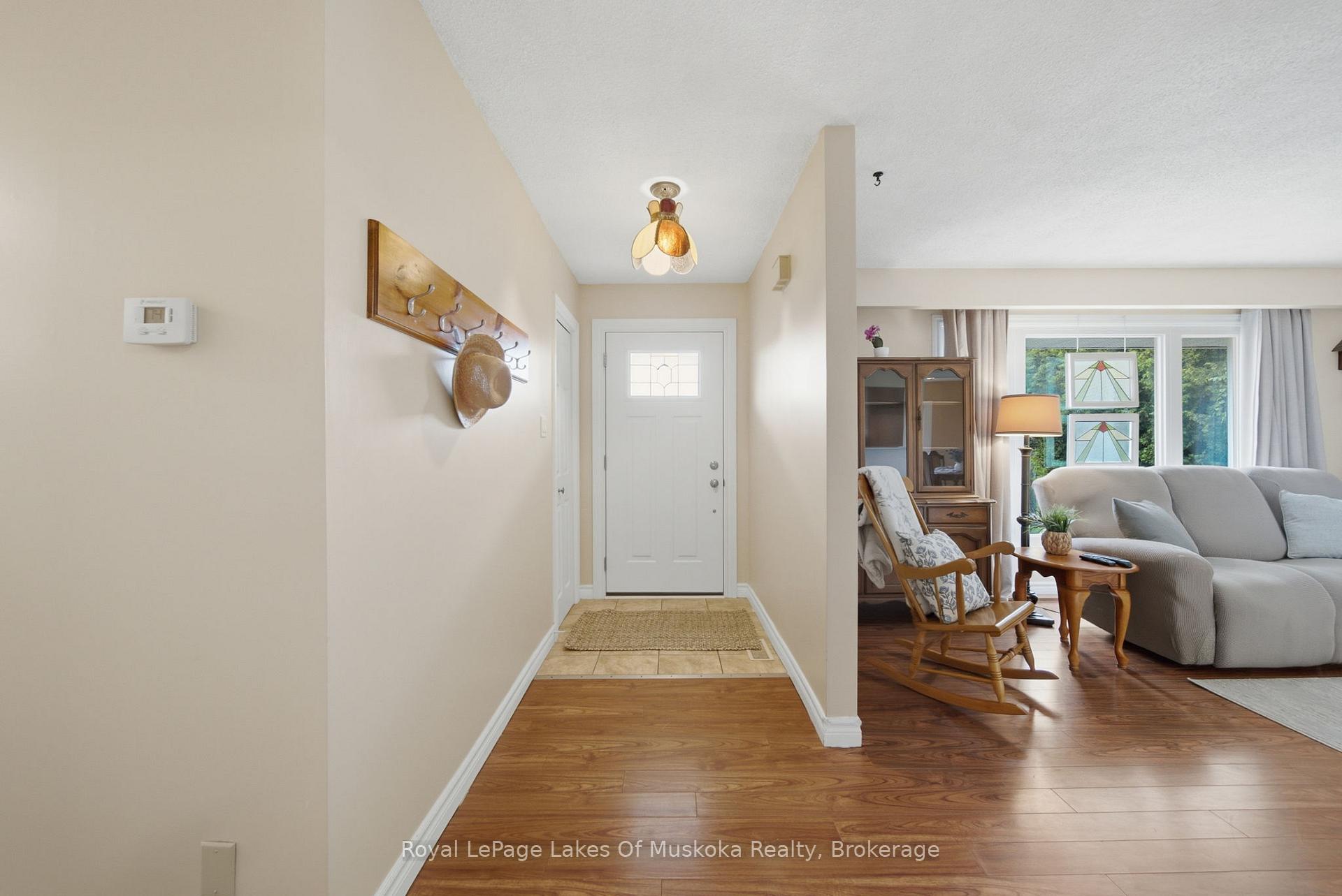 Photo 2 of 2049 Marchmont Road, Severn, Marchmont — HOMEH